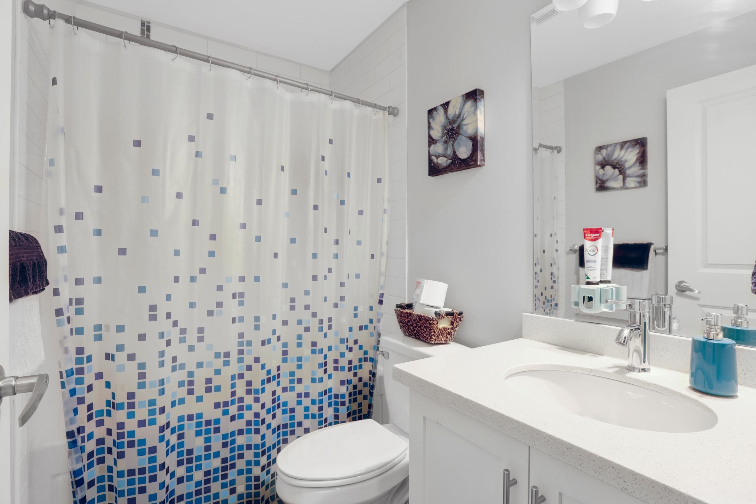 37 19560 68 AVENUE Unit: 37