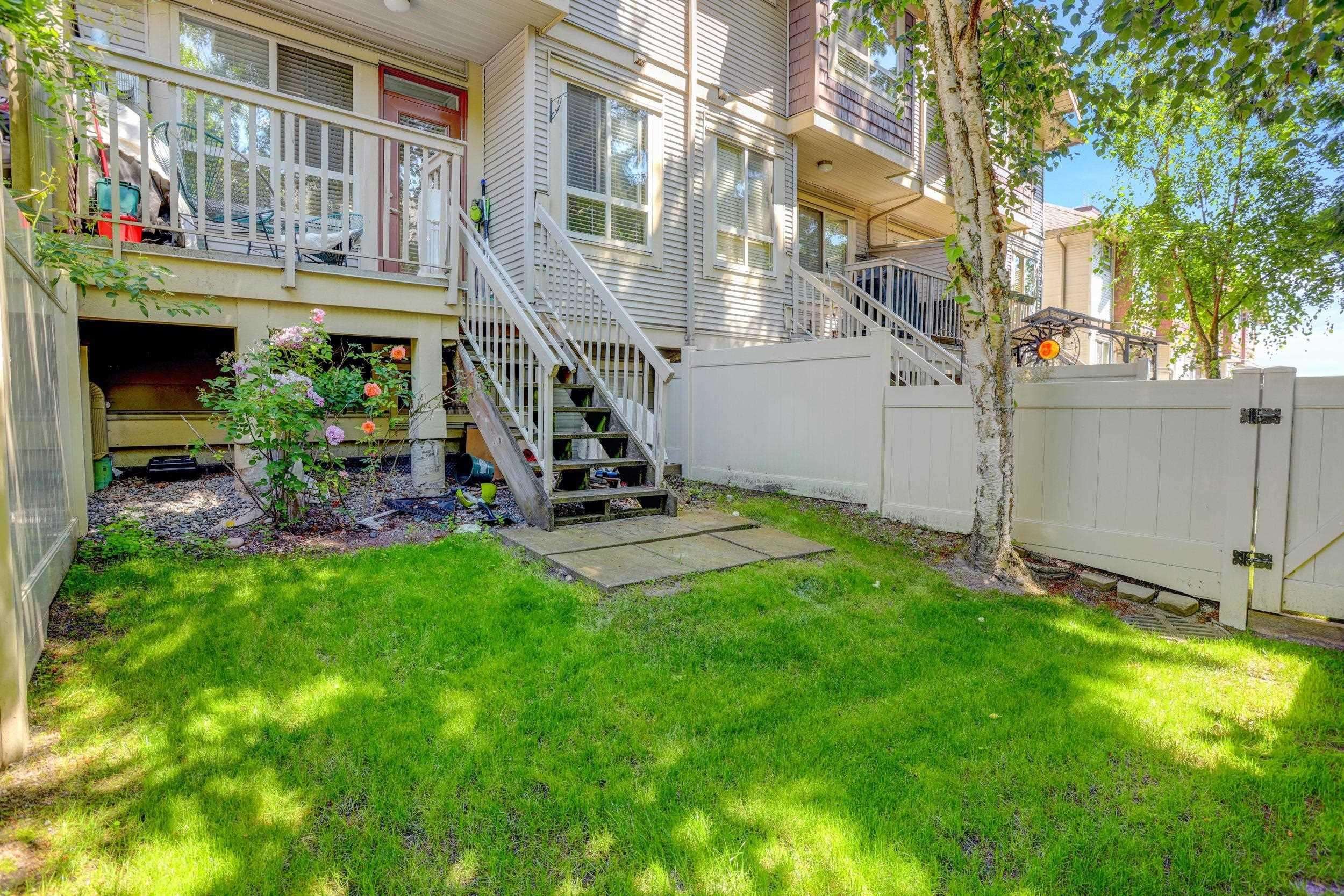 37 19560 68 AVENUE Unit: 37