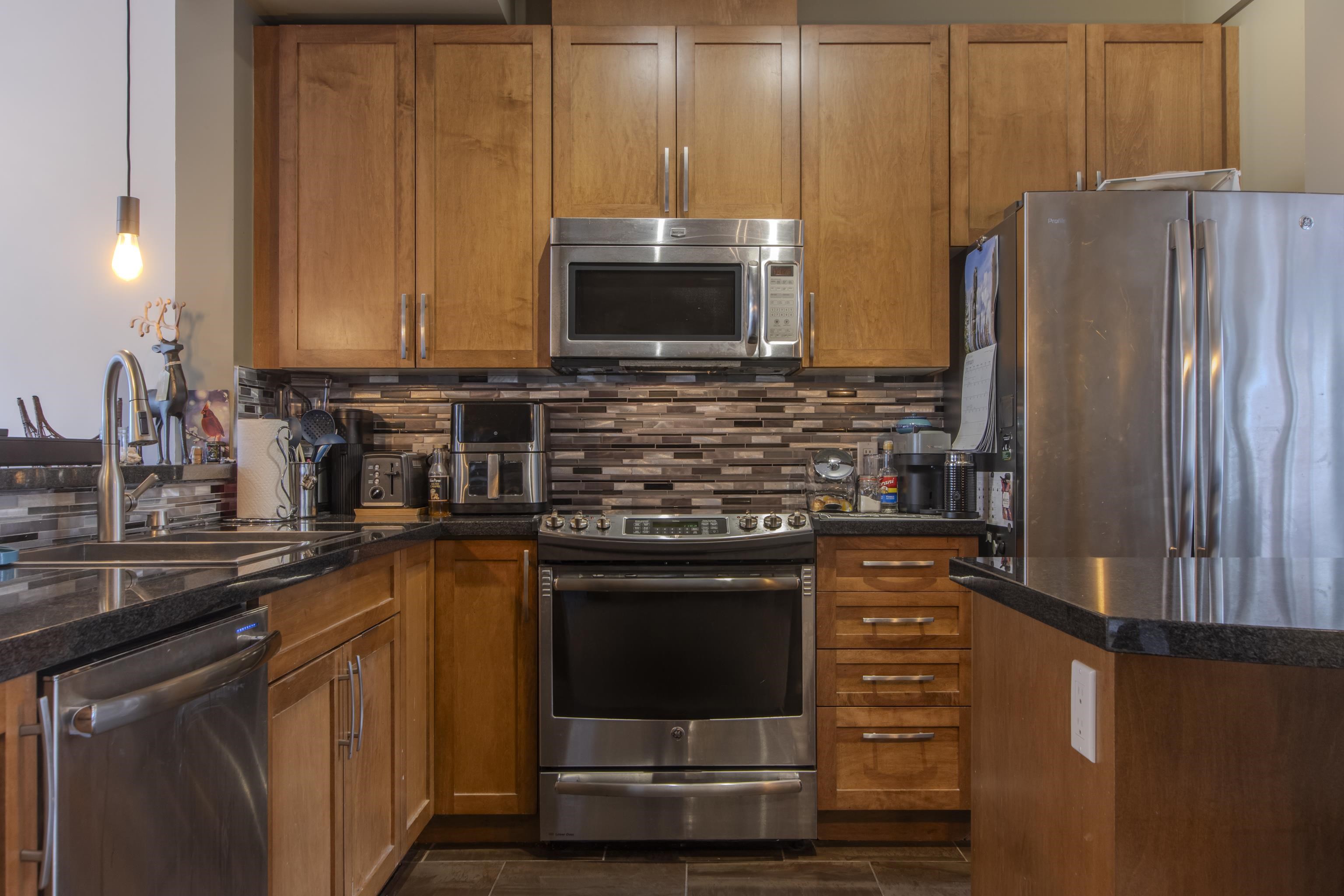 49 40632 GOVERNMENT ROAD Unit: 49