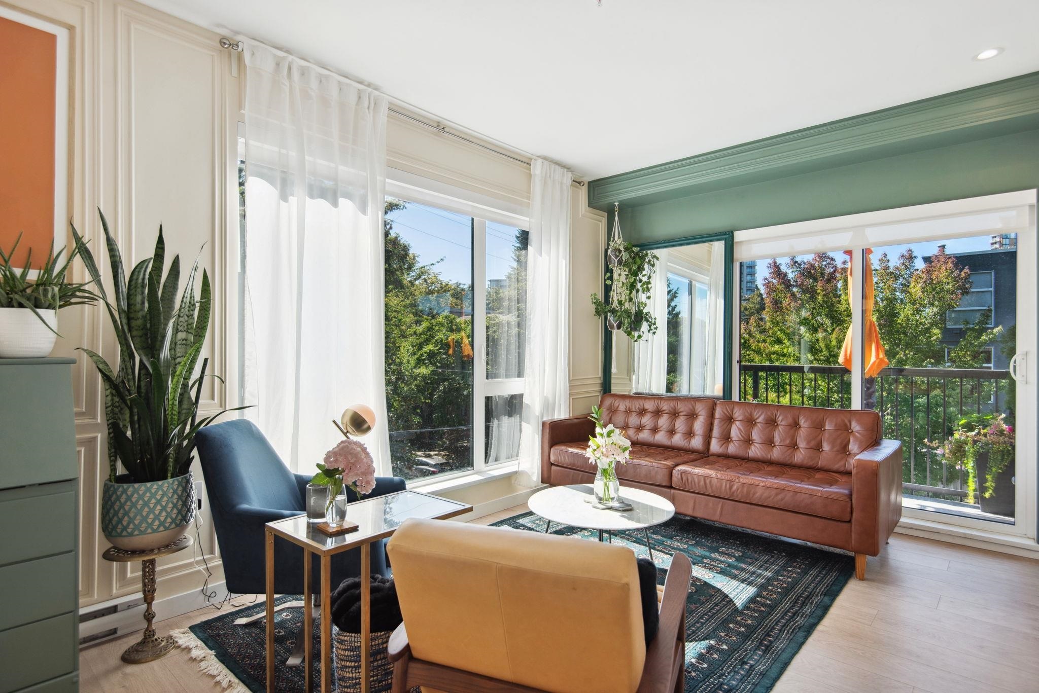 321 2520 GUELPH STREET Unit: 321