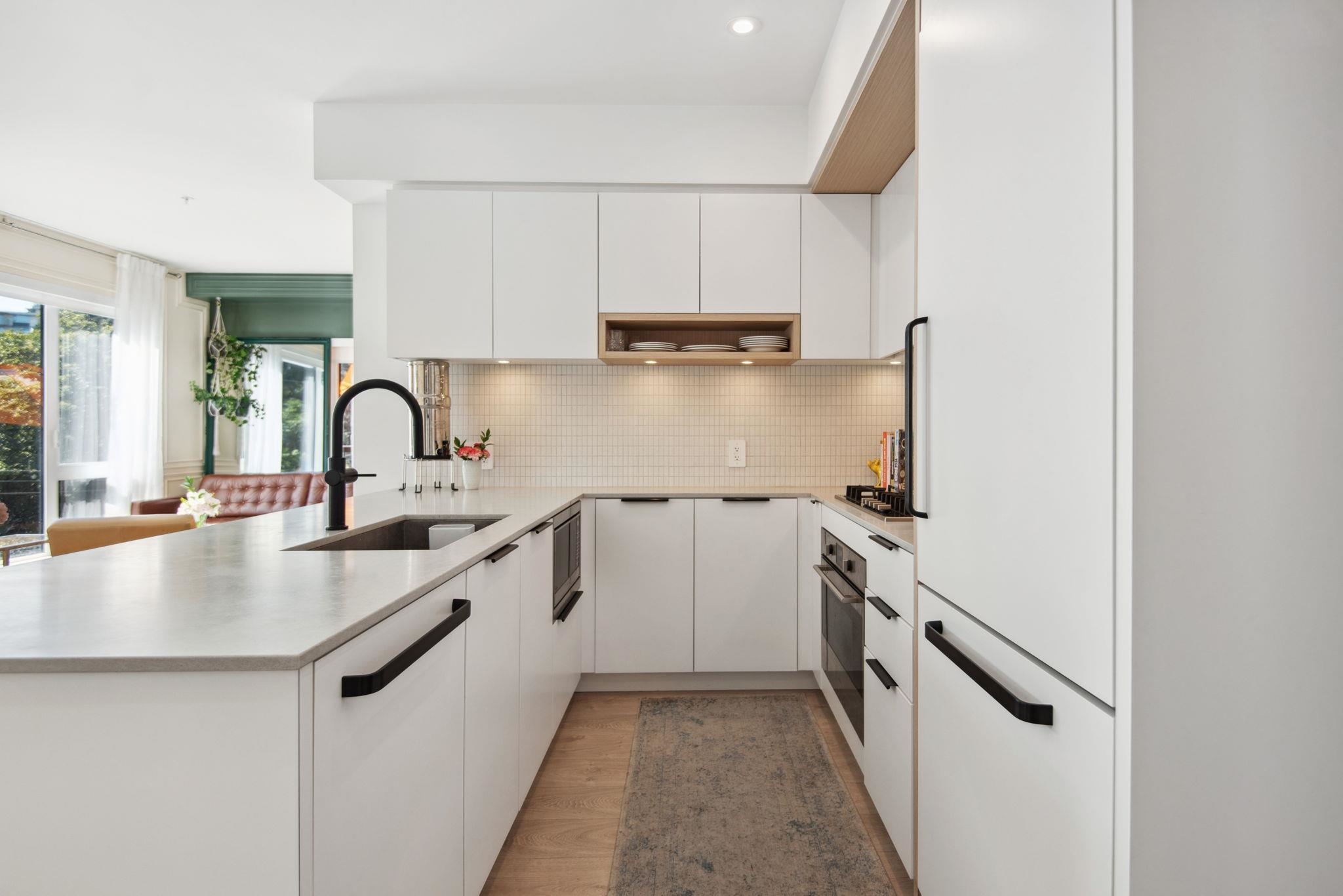 321 2520 GUELPH STREET Unit: 321