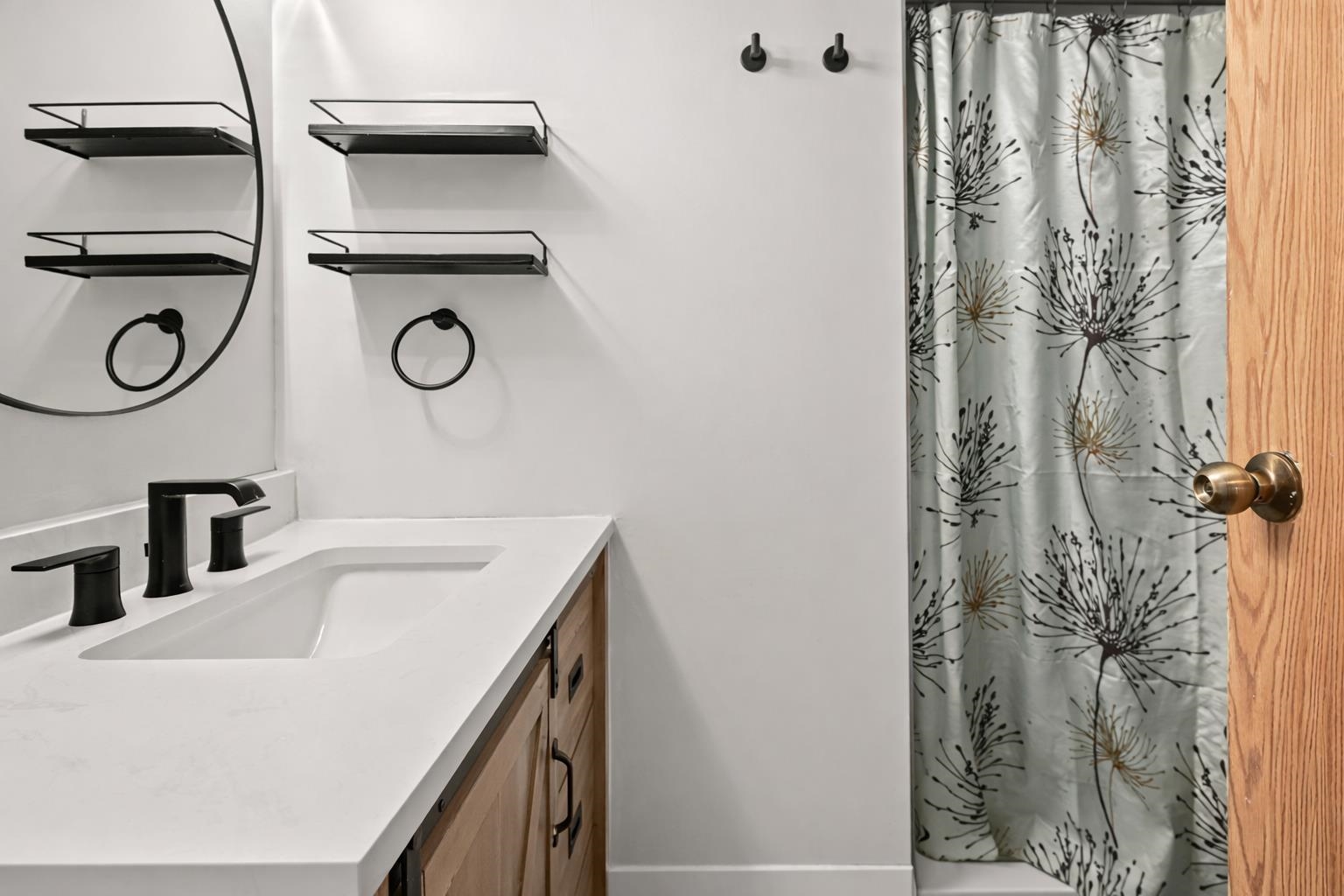 202 7095 133B STREET Unit: 202