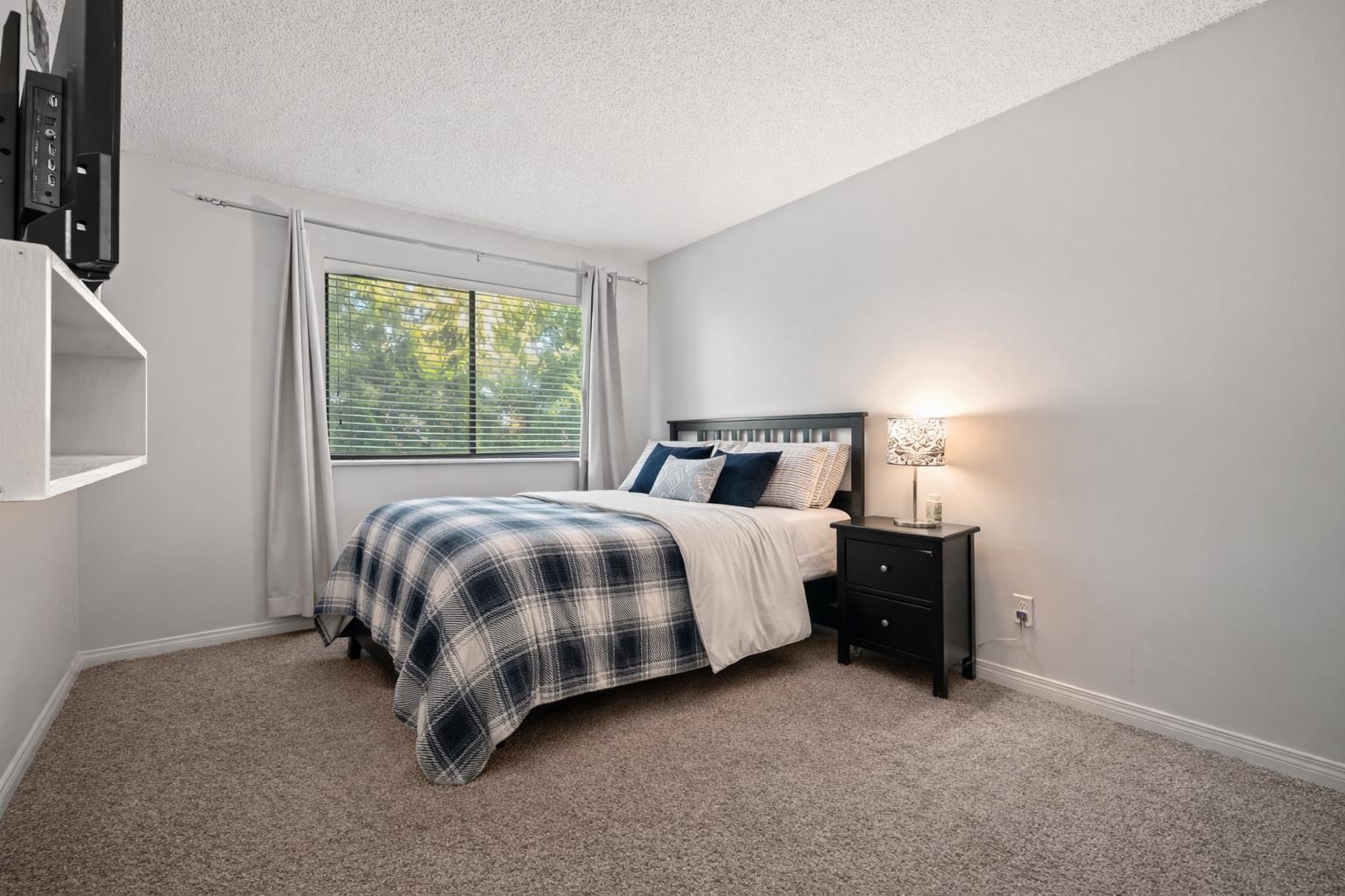 202 7095 133B STREET Unit: 202