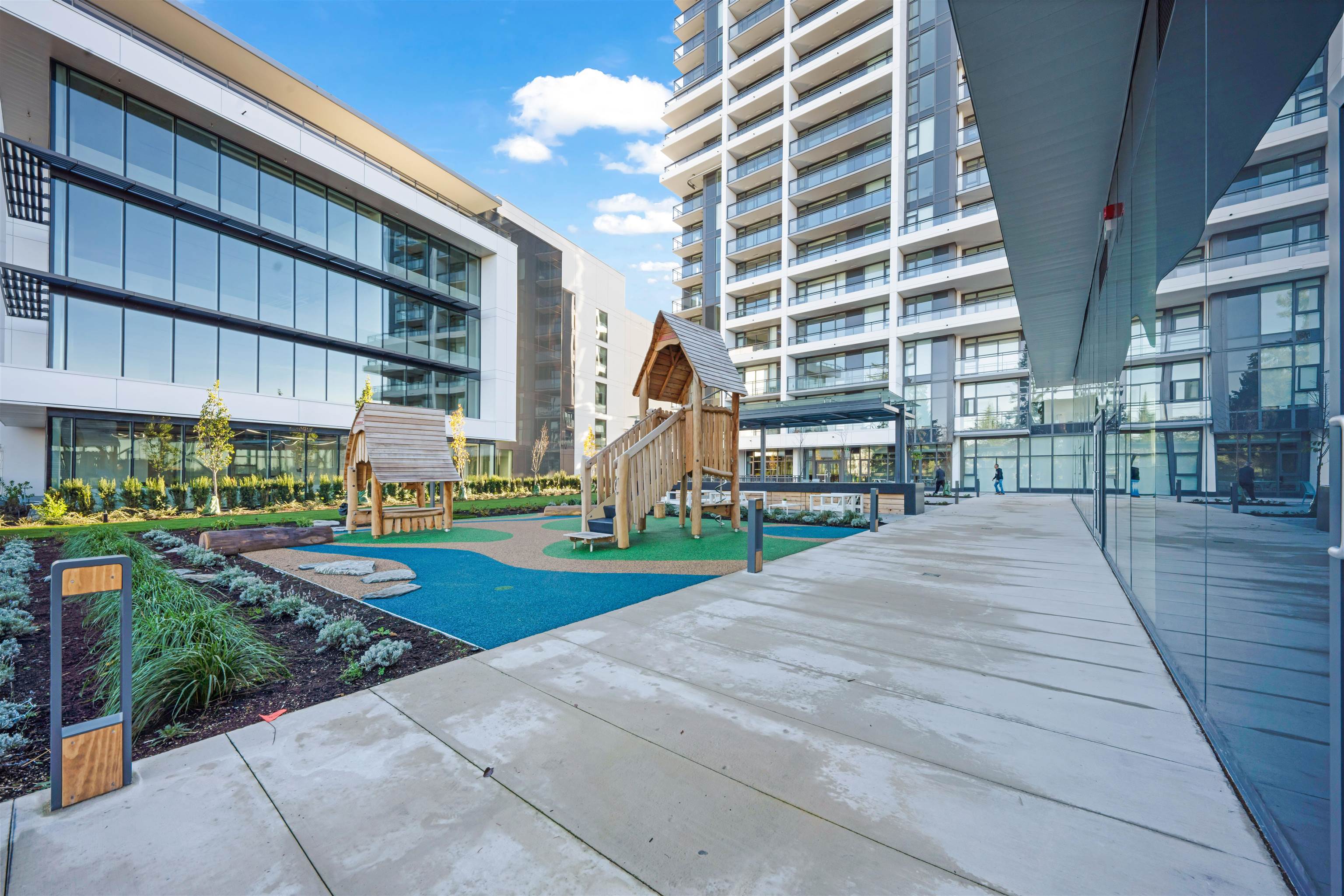 402 13675 107A STREET Unit: 402