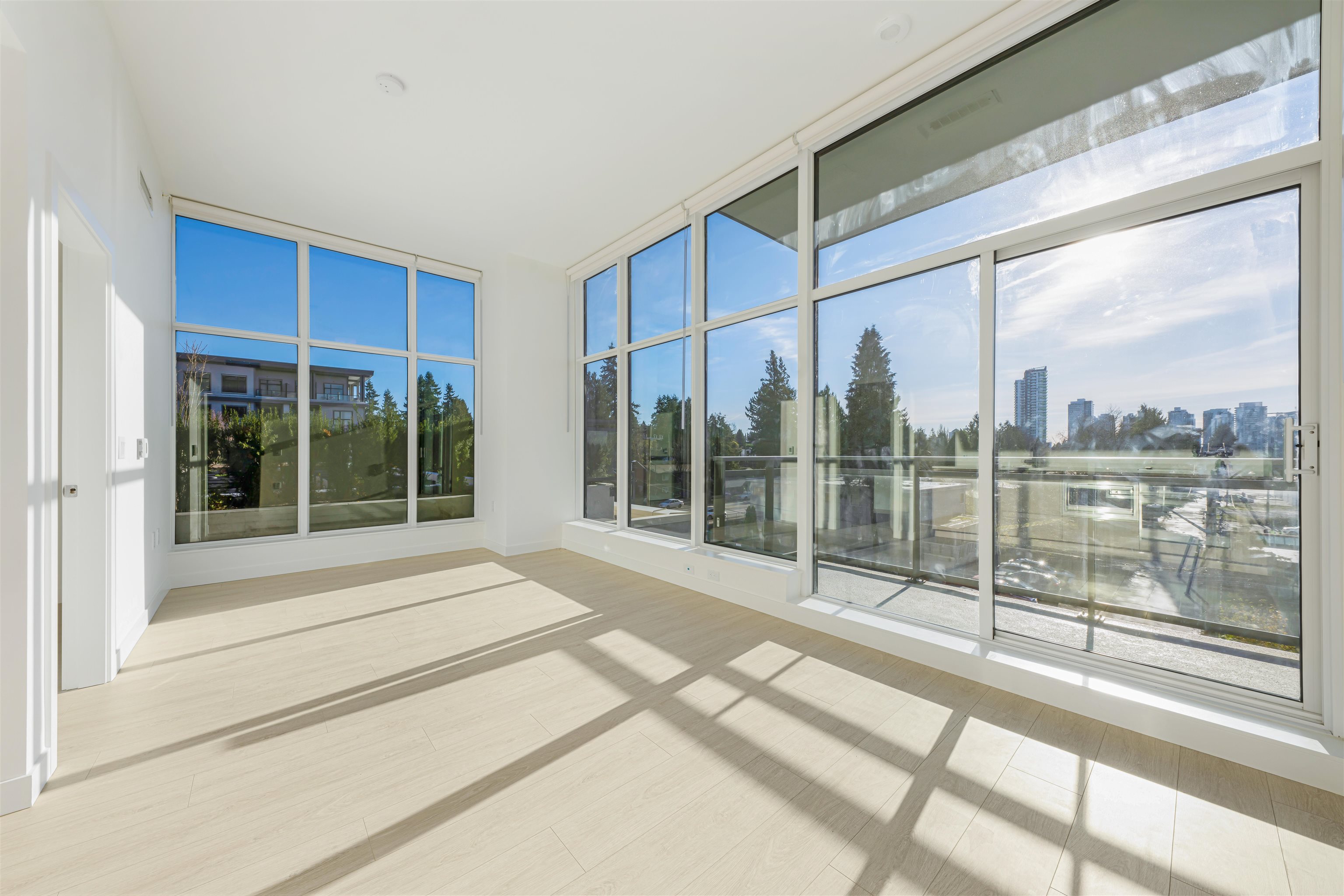 402 13675 107A STREET Unit: 402