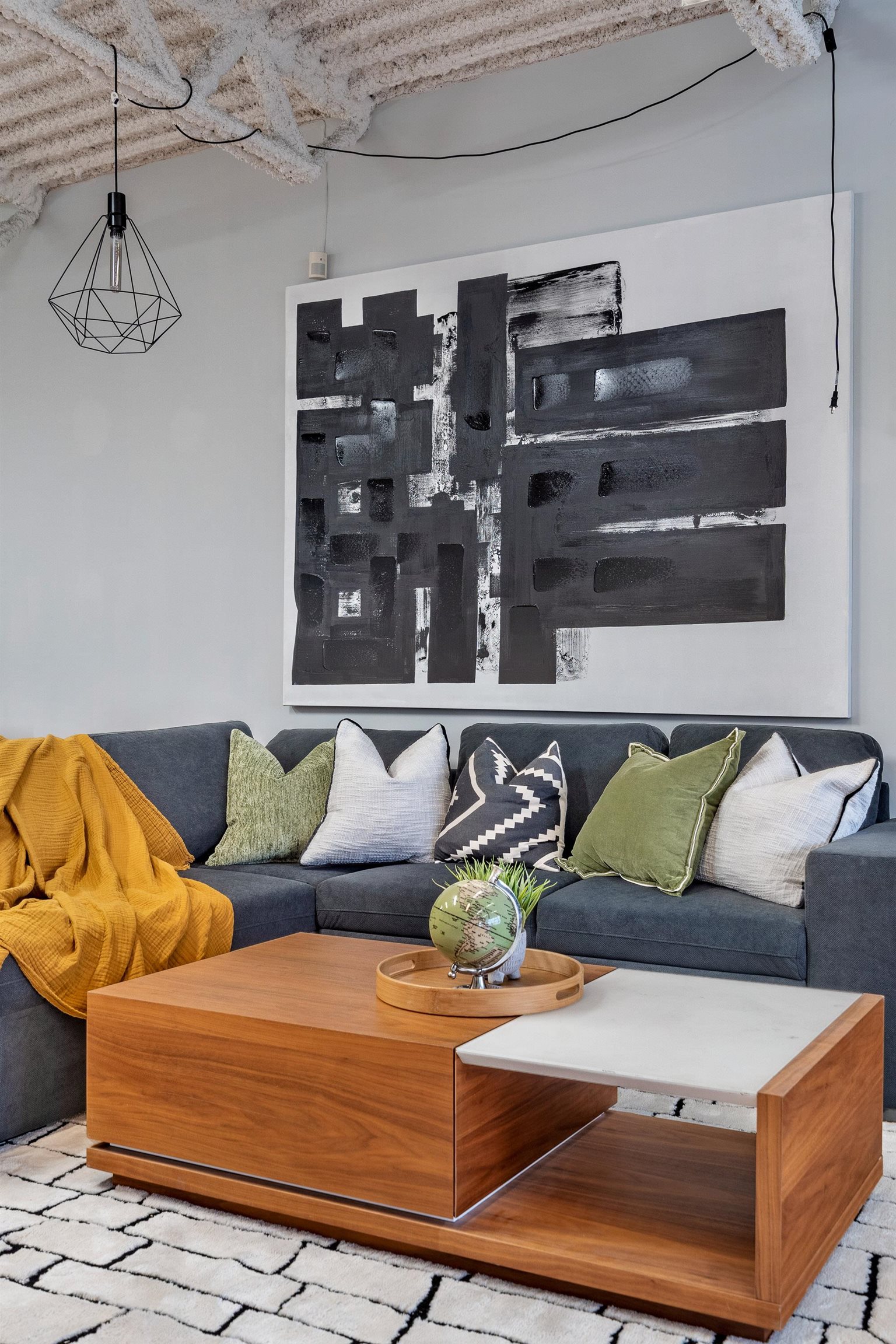 306 350 E 2ND AVENUE Unit: 306