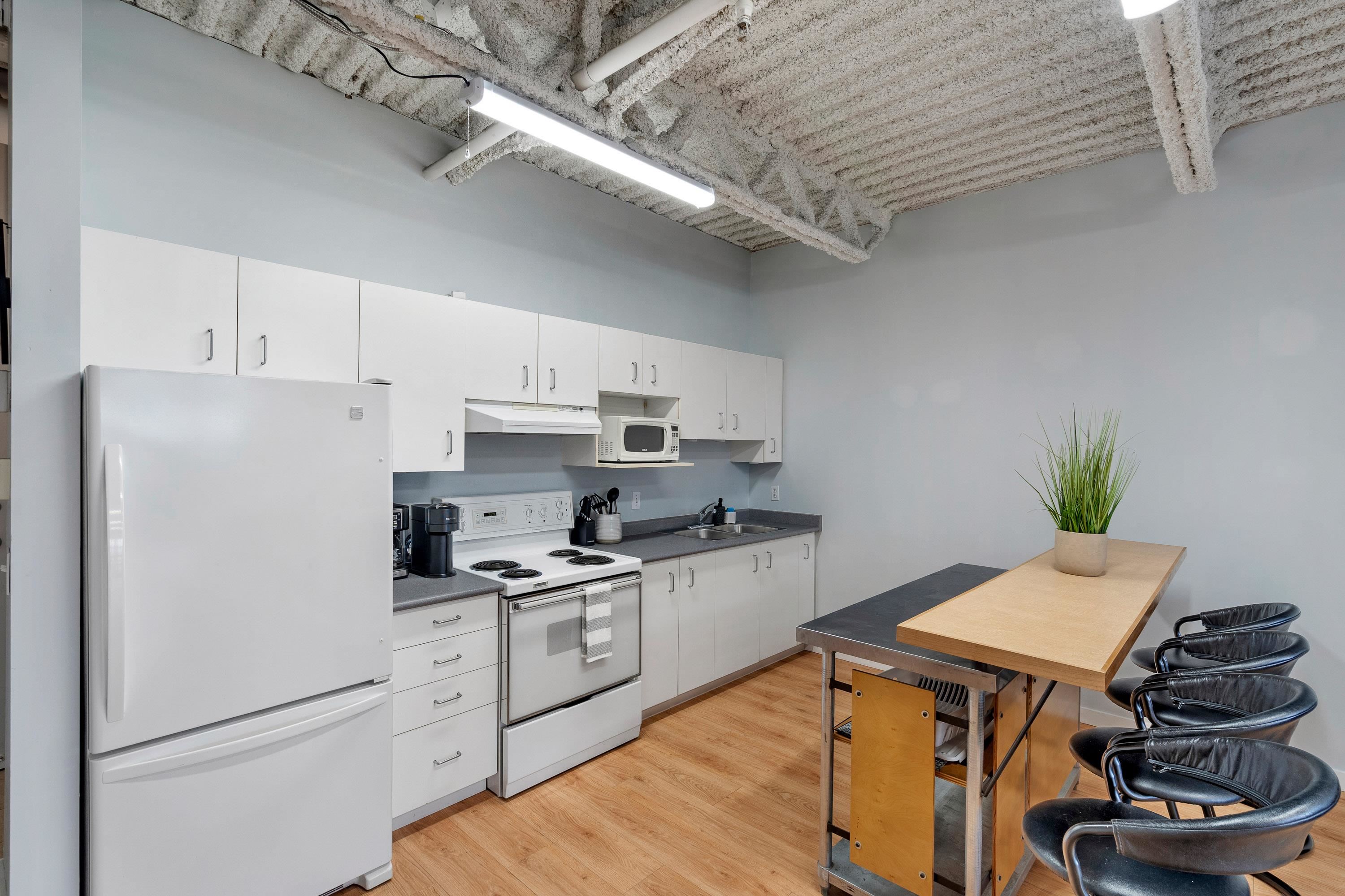 306 350 E 2ND AVENUE Unit: 306