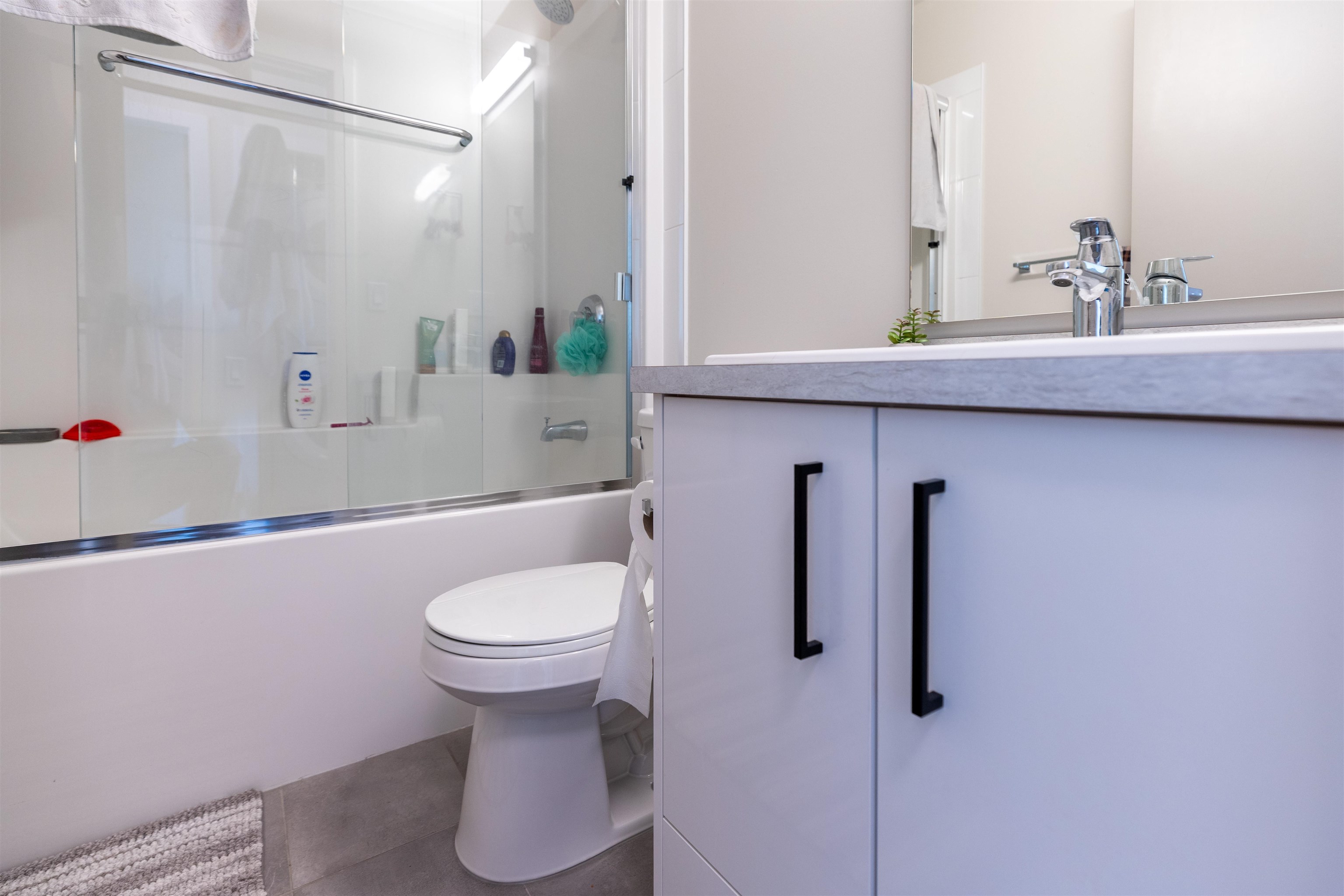 209 46150 THOMAS ROAD Unit: 209