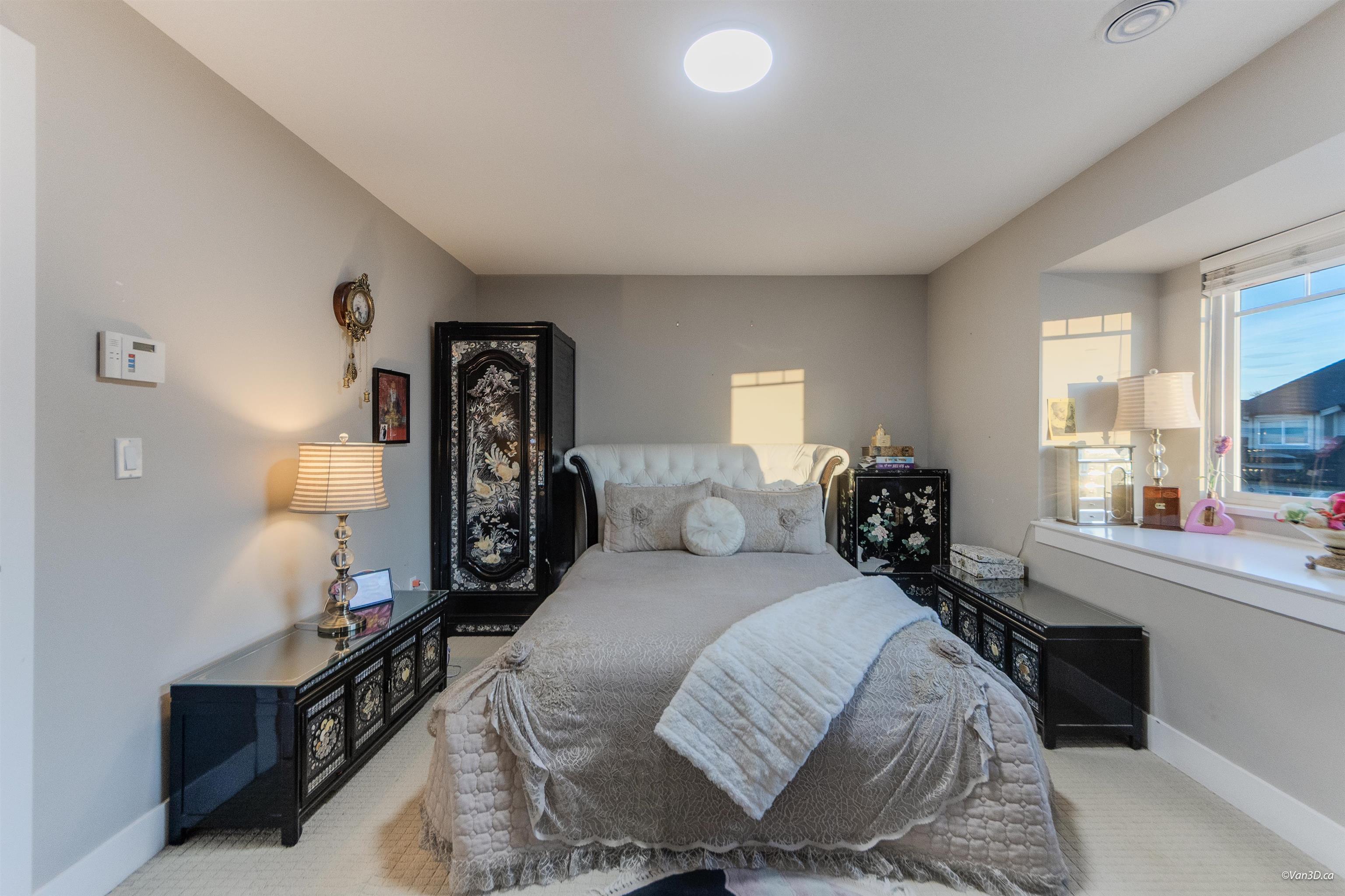 1 8358 121A STREET Unit: 1