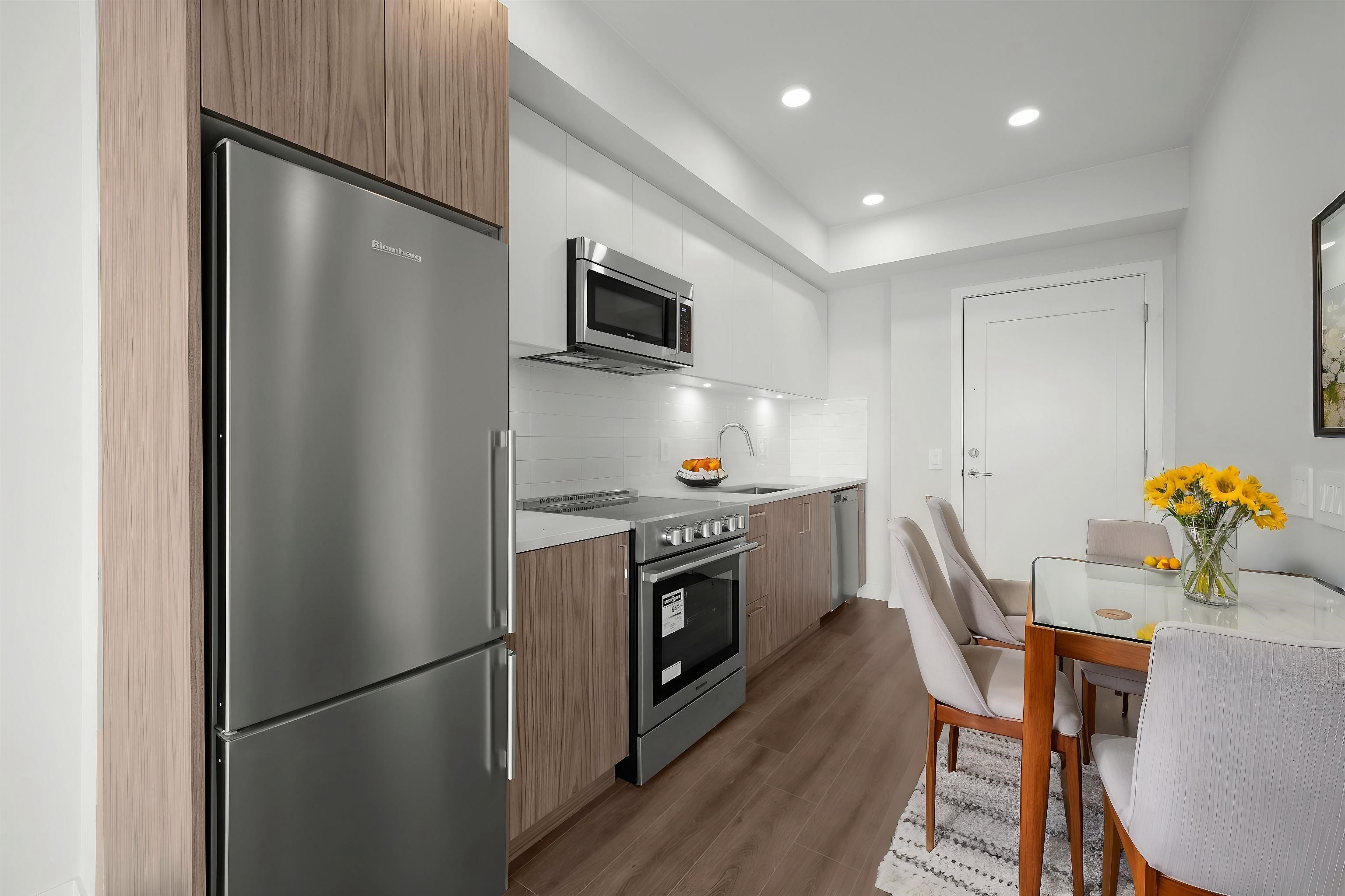 405 5535 HASTINGS STREET Unit: 405