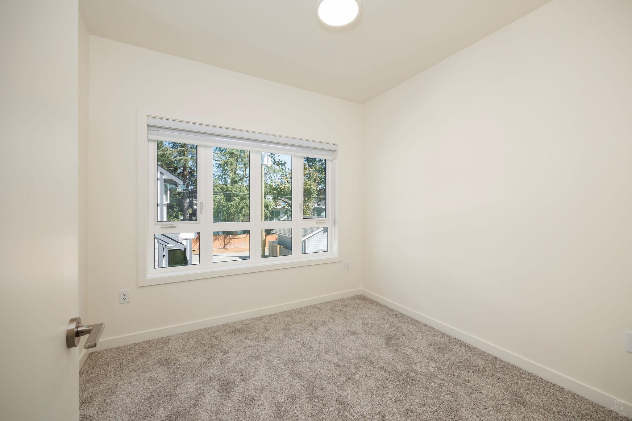 8 6929 BALMORAL STREET Unit: 8