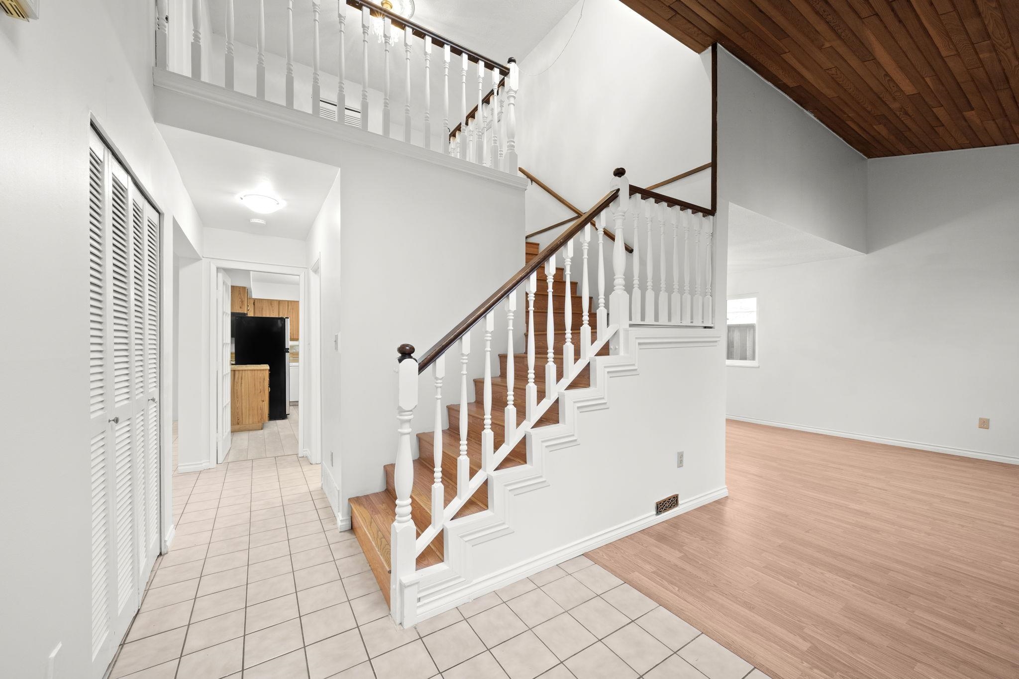 1140 LANSDOWNE DRIVE