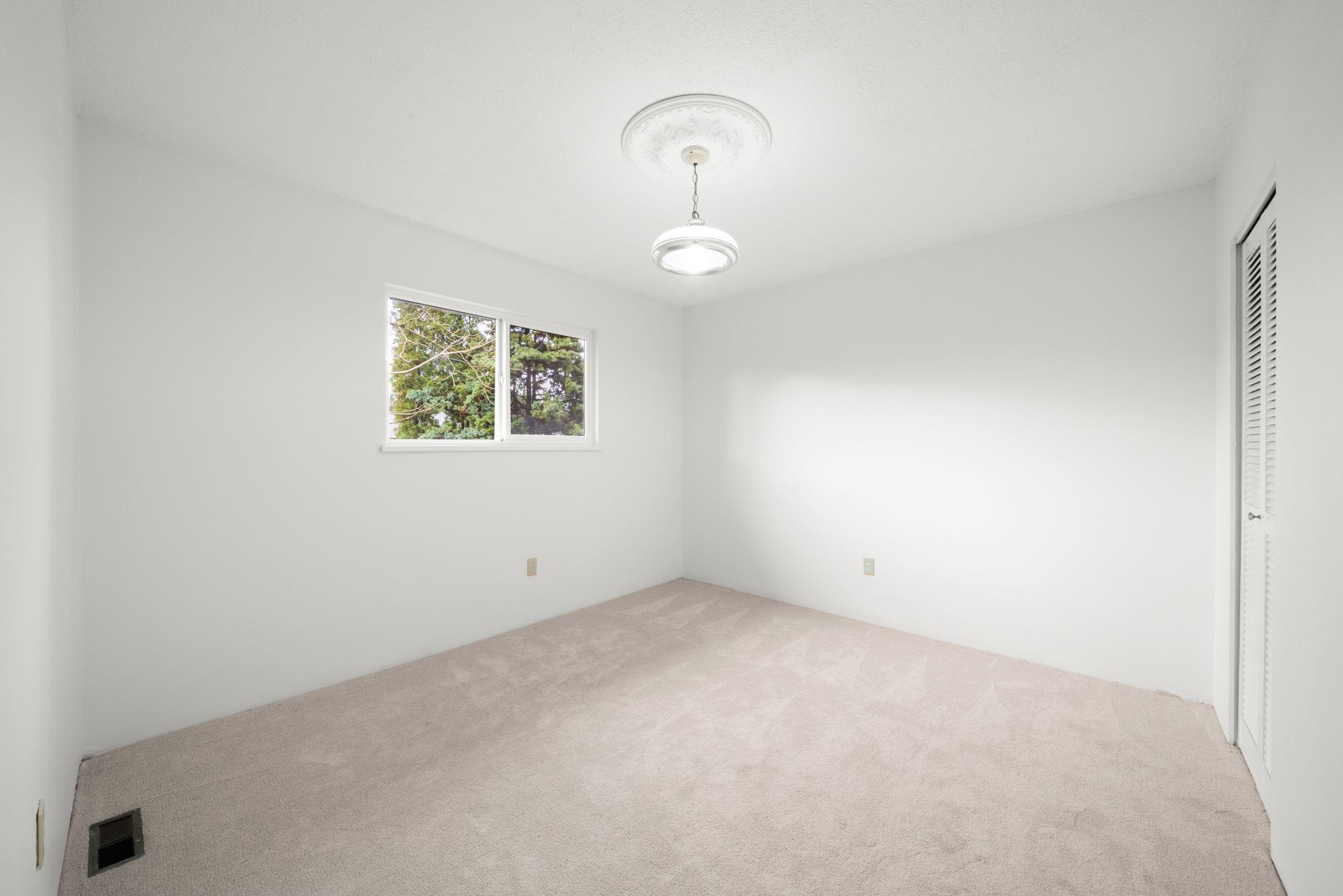 1140 LANSDOWNE DRIVE