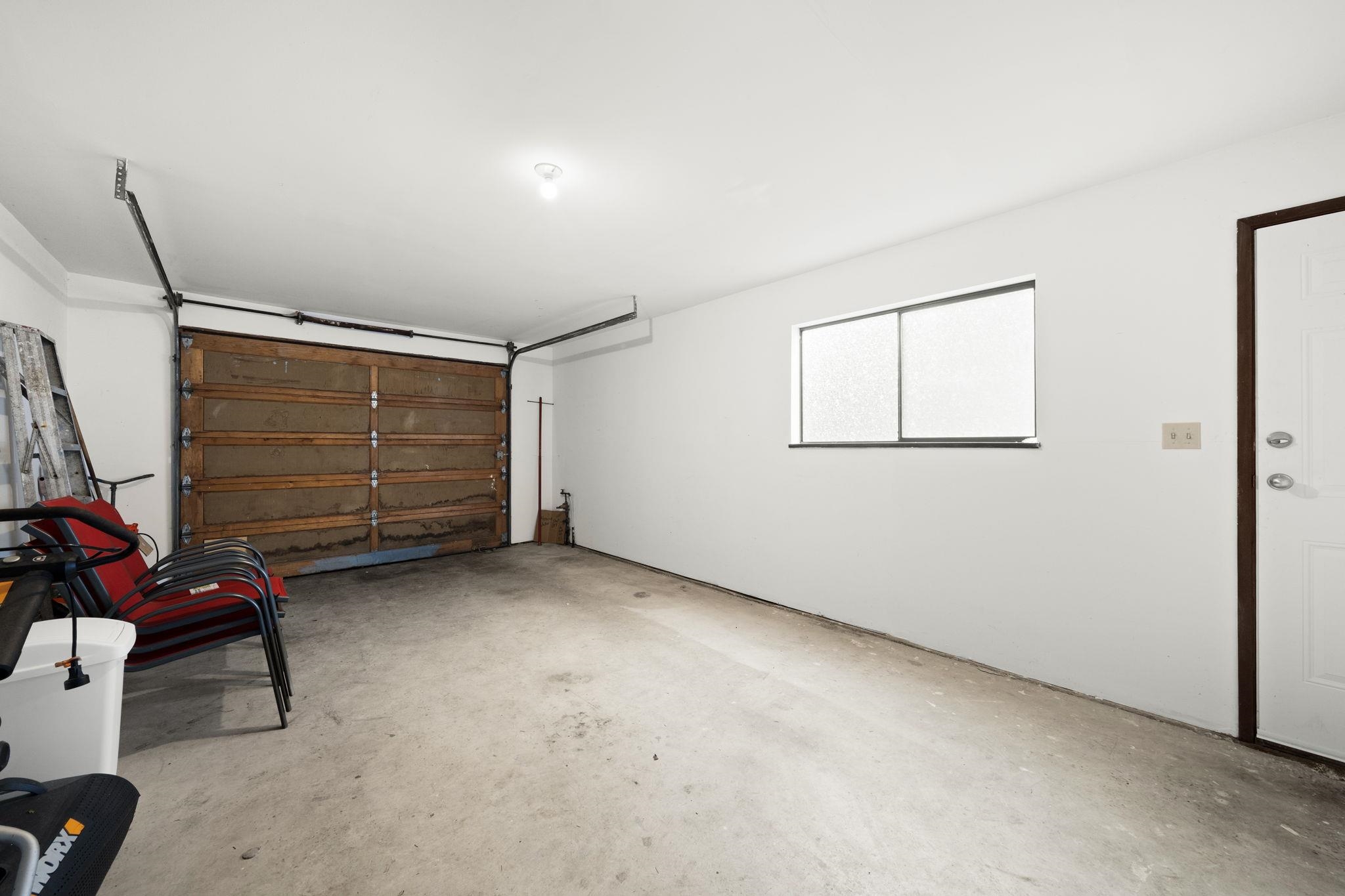 1140 LANSDOWNE DRIVE