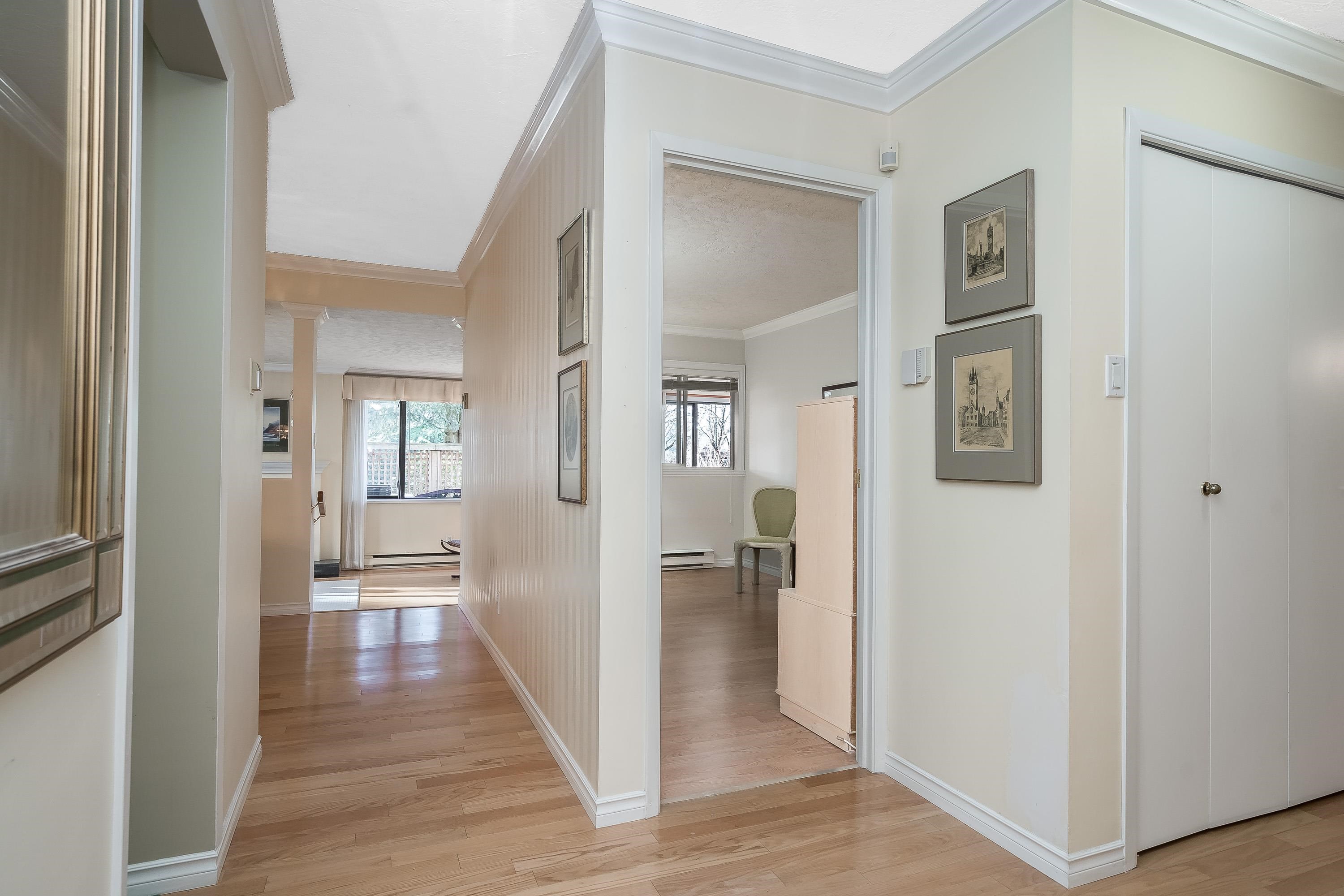 112 15275 19 AVENUE Unit: 112