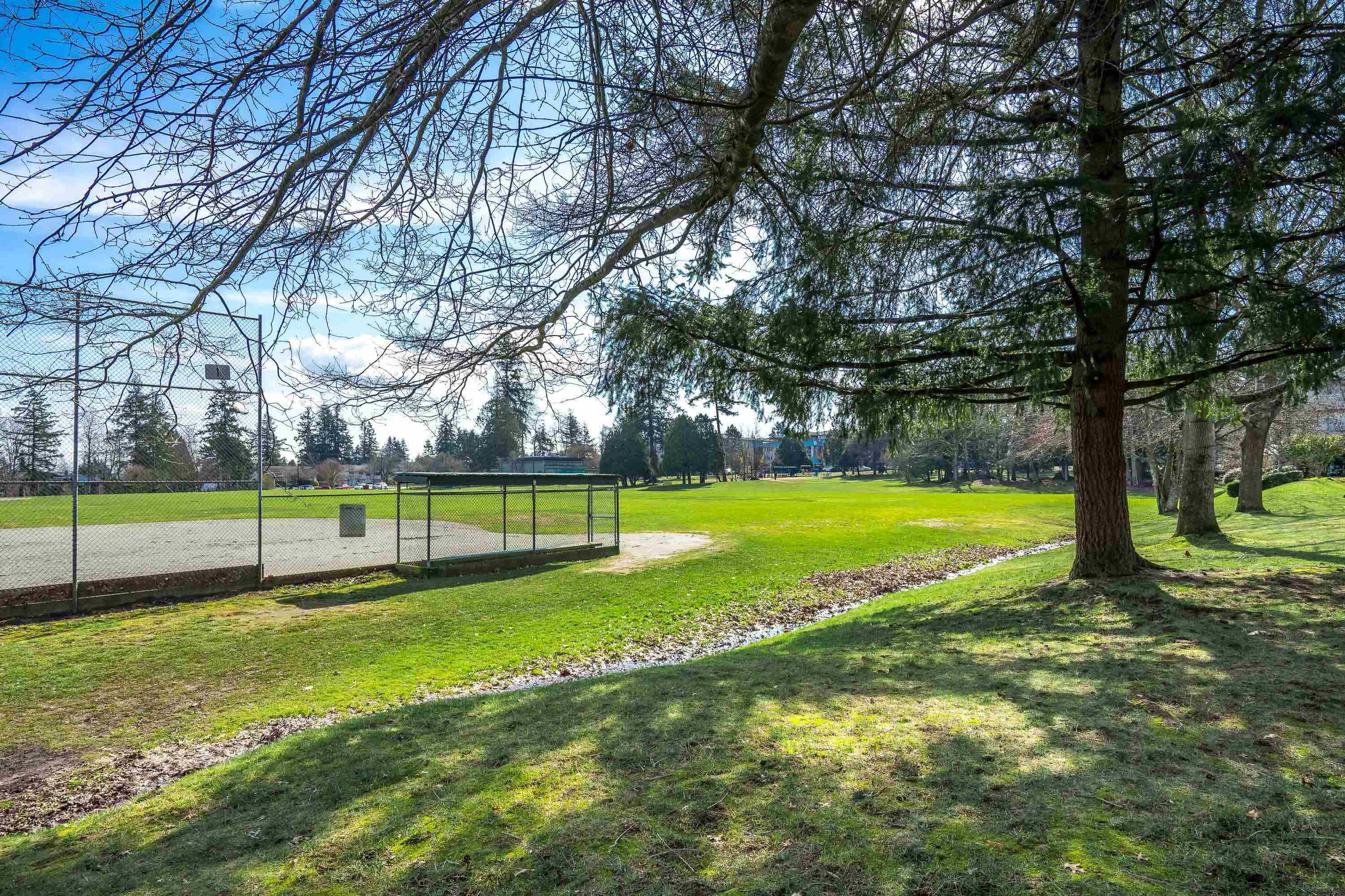 112 15275 19 AVENUE Unit: 112