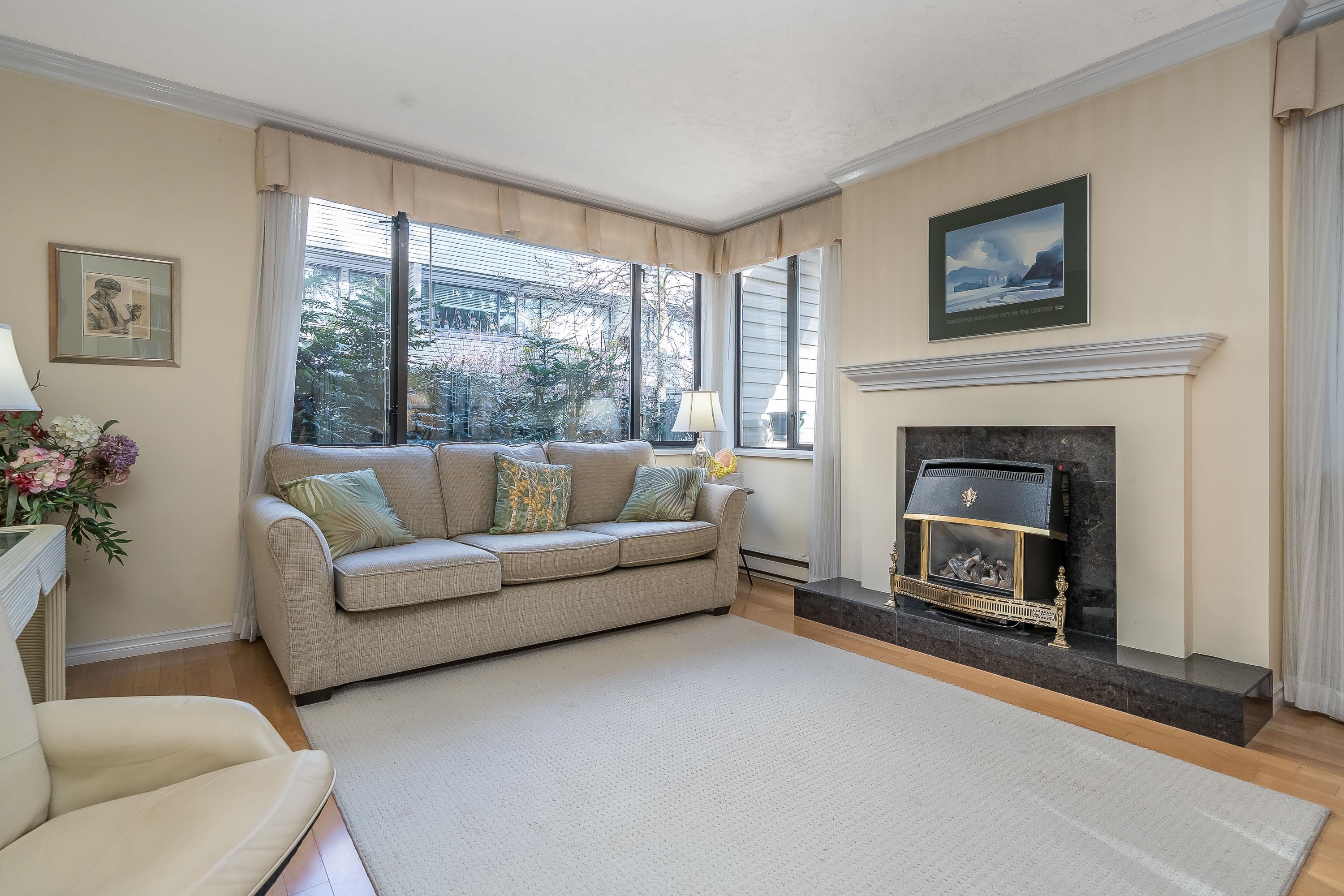 112 15275 19 AVENUE Unit: 112