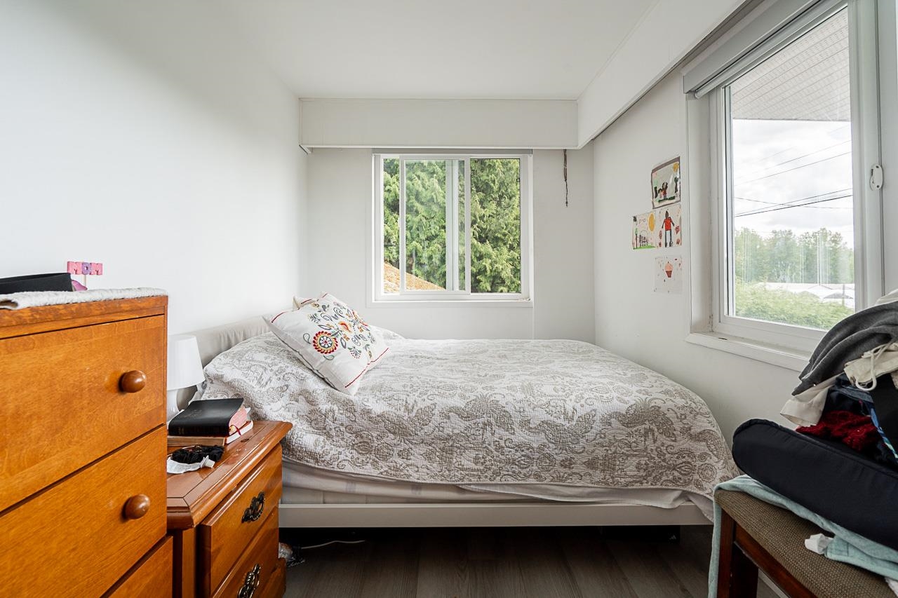 4871 MARINE DRIVE