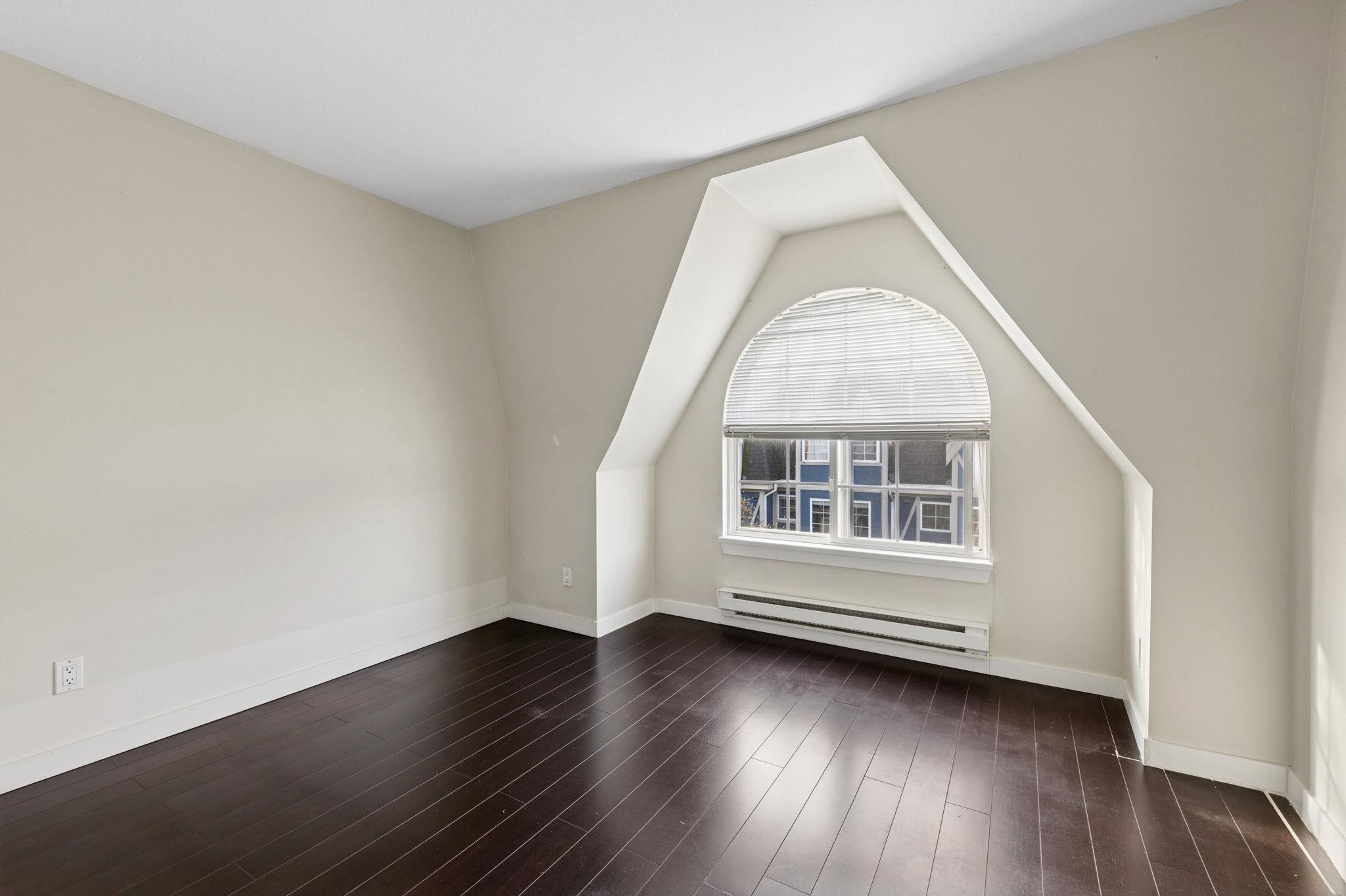 54 11571 THORPE ROAD Unit: 54