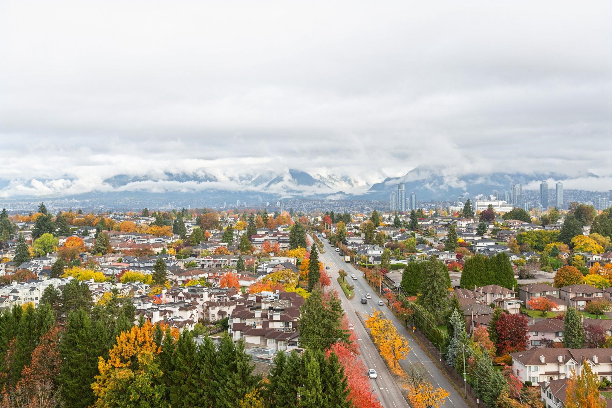 2003 5515 BOUNDARY ROAD Unit: 2003