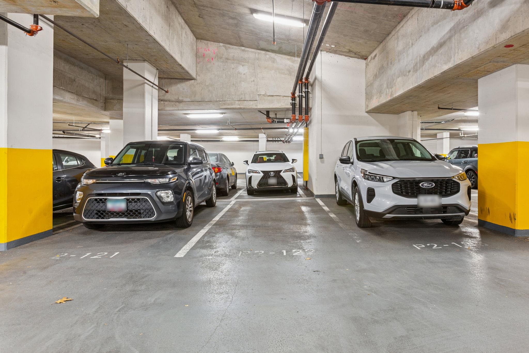 2003 5515 BOUNDARY ROAD Unit: 2003