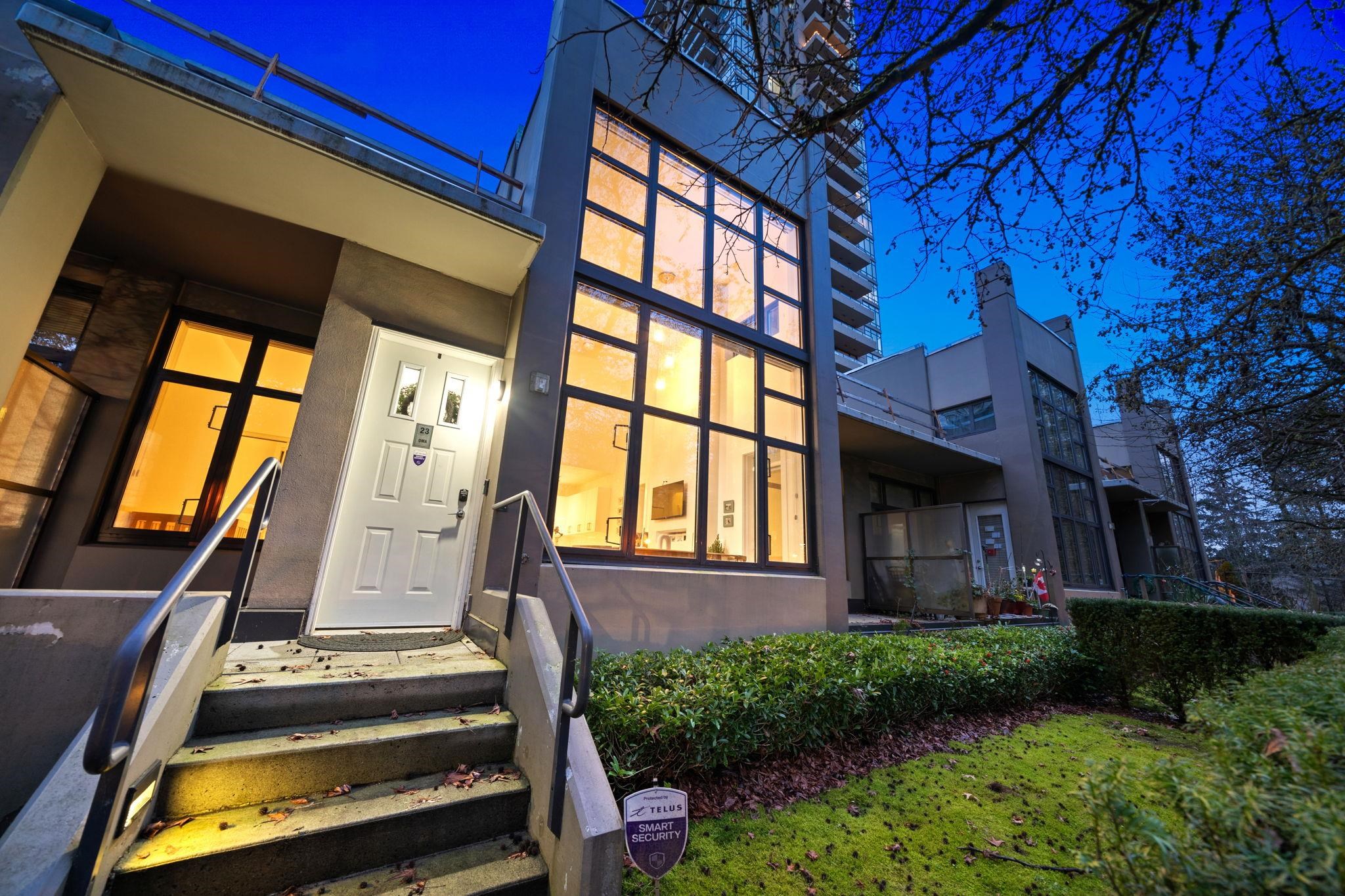 TH23 2345 MADISON AVENUE Unit: TH23