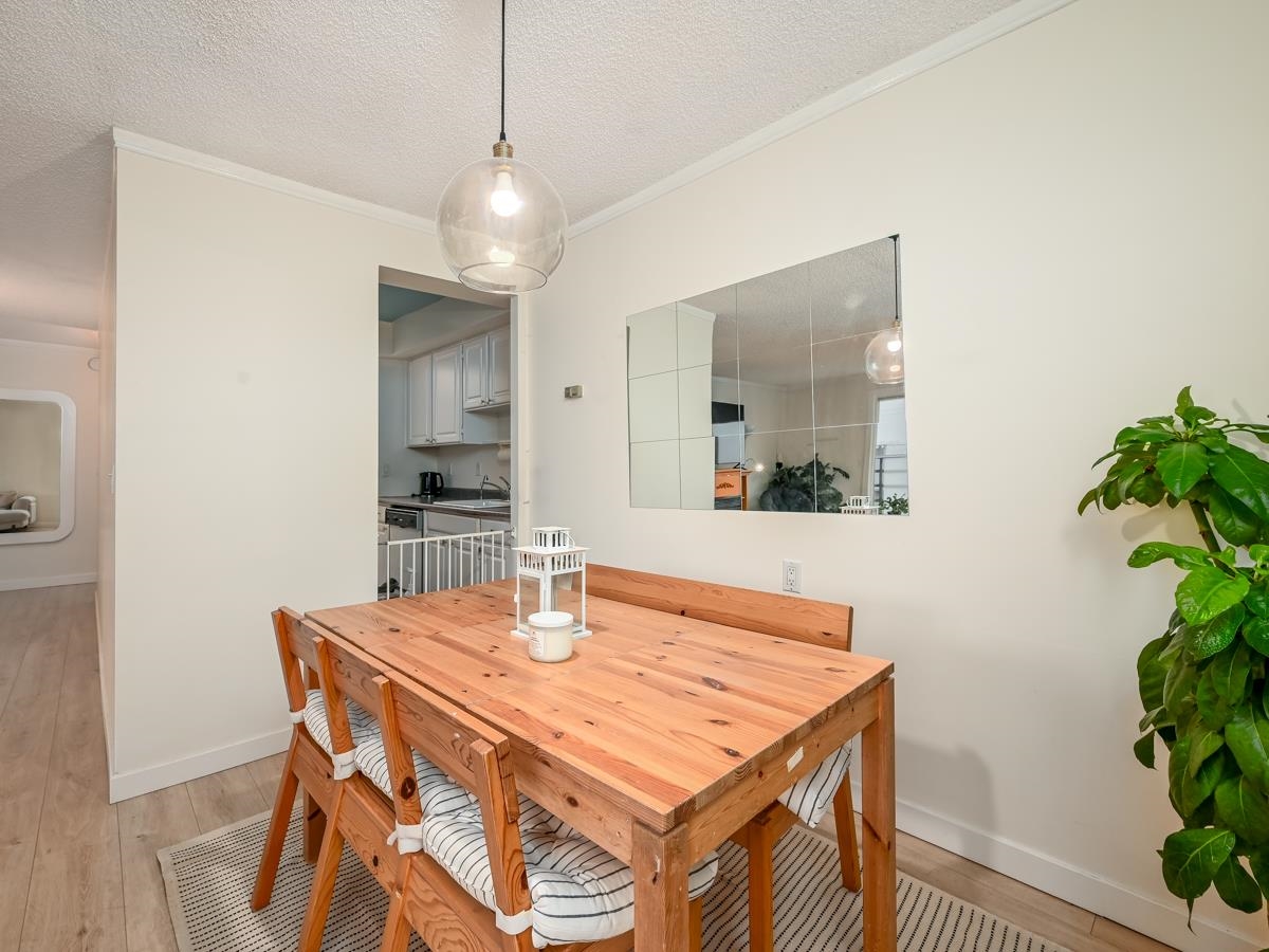 201 2336 WALL STREET Unit: 201