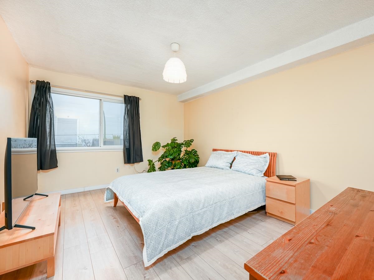 201 2336 WALL STREET Unit: 201