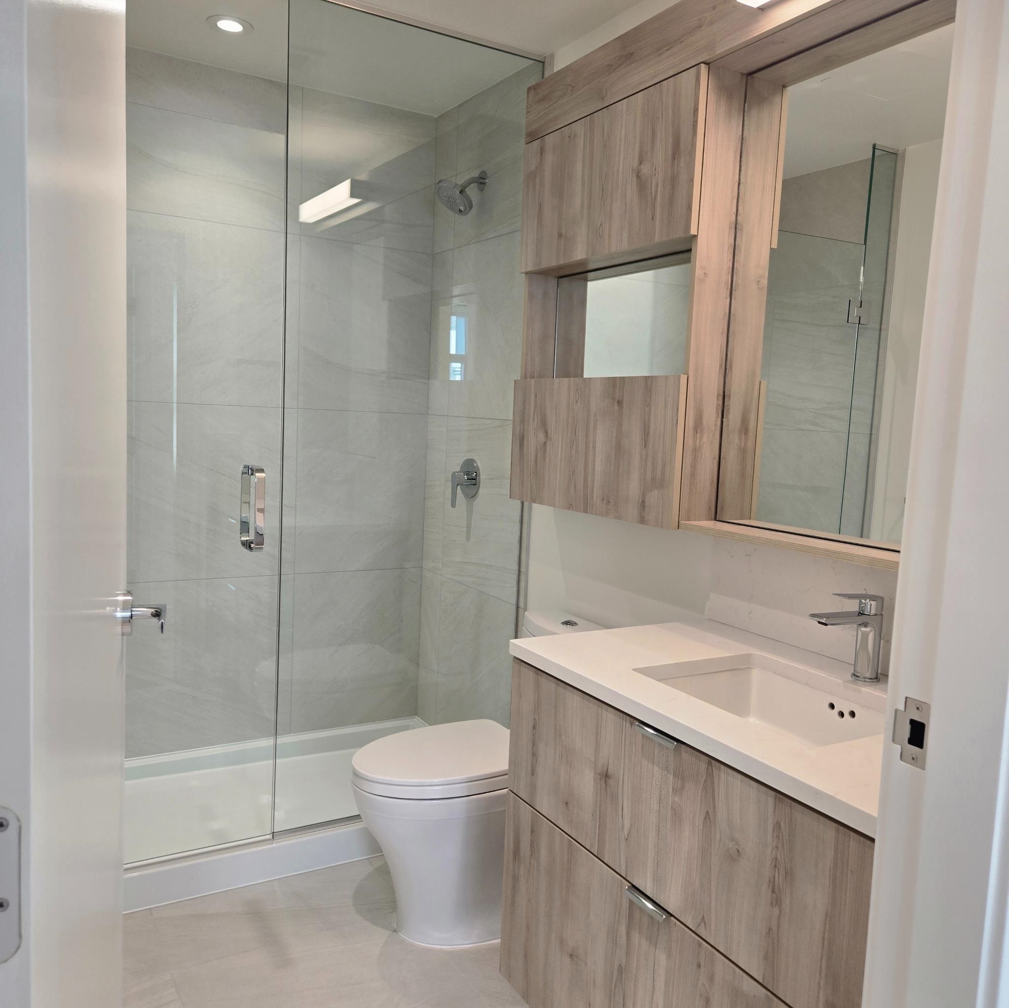 322 755 HARBOURSIDE DRIVE Unit: 322