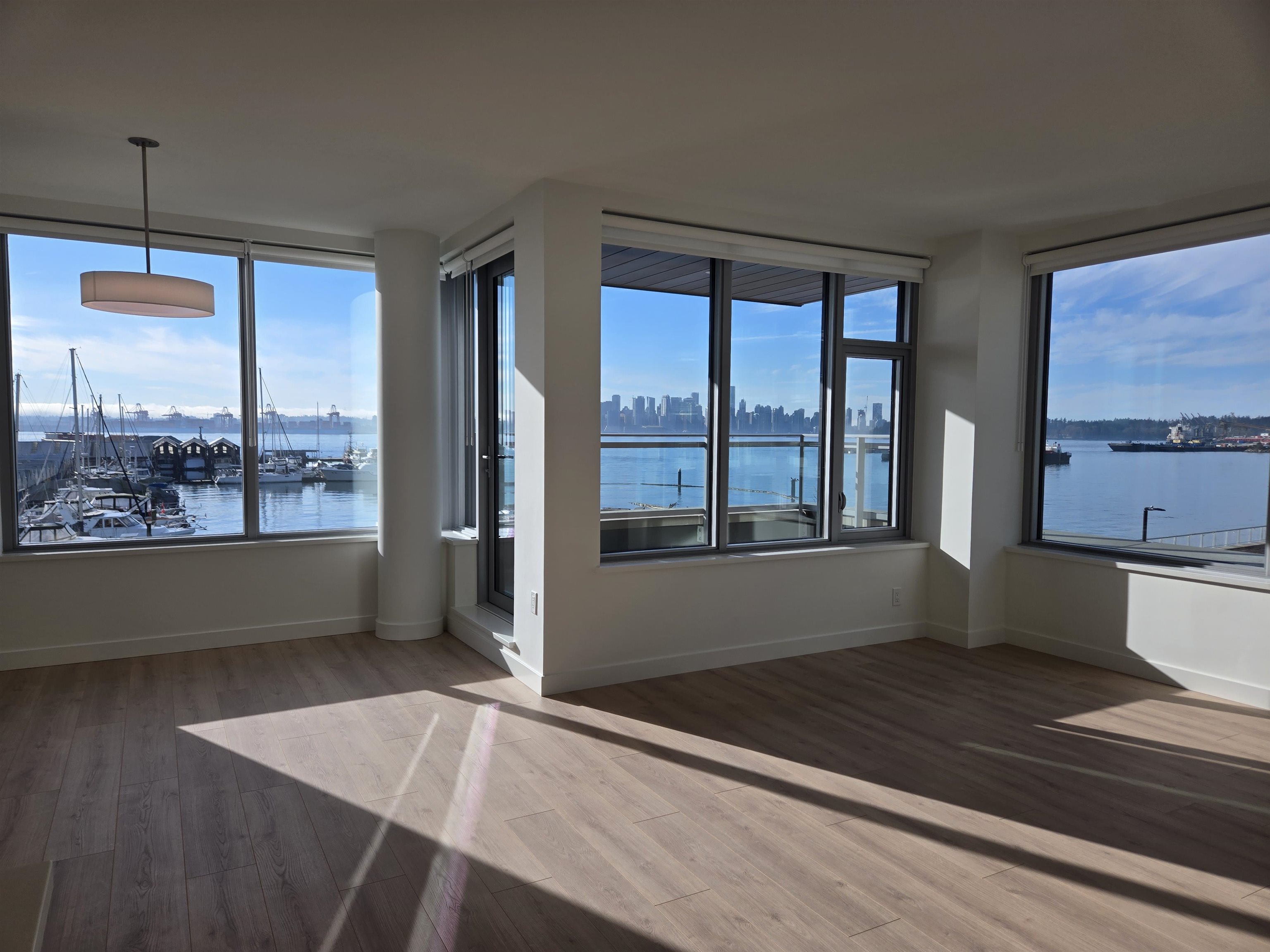 322 755 HARBOURSIDE DRIVE Unit: 322