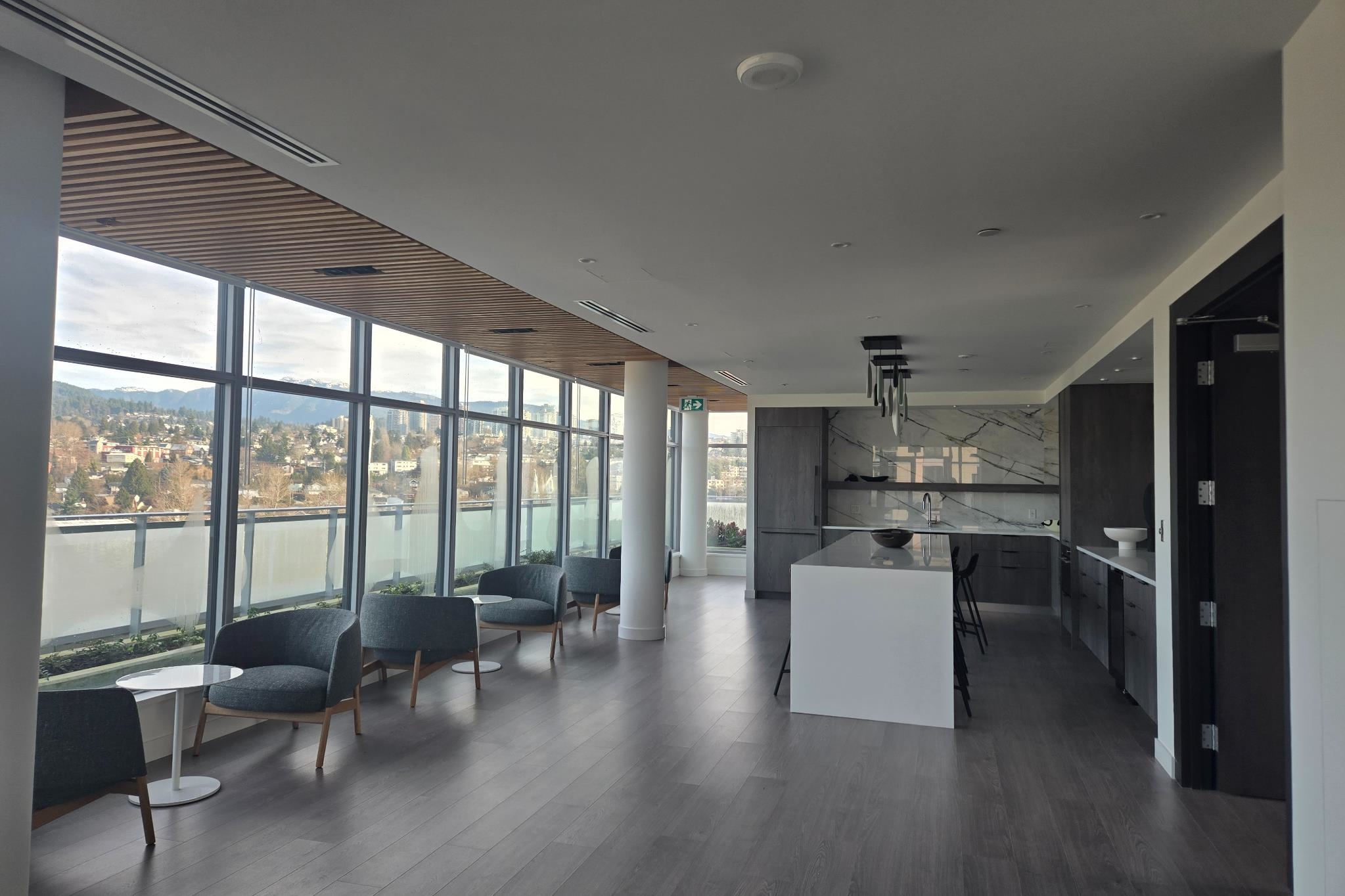 322 755 HARBOURSIDE DRIVE Unit: 322