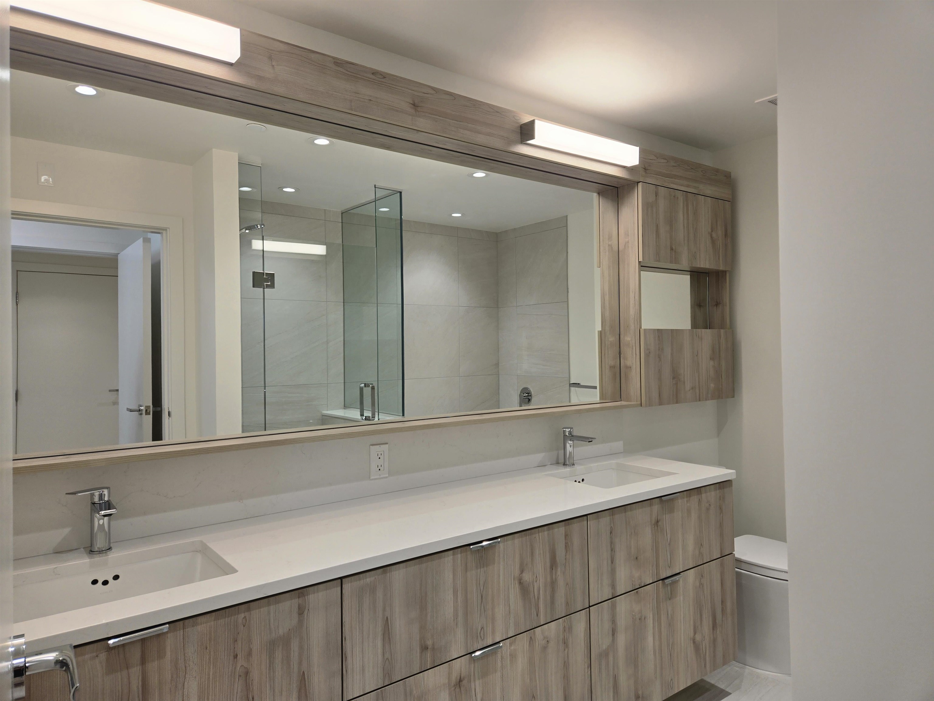 322 755 HARBOURSIDE DRIVE Unit: 322