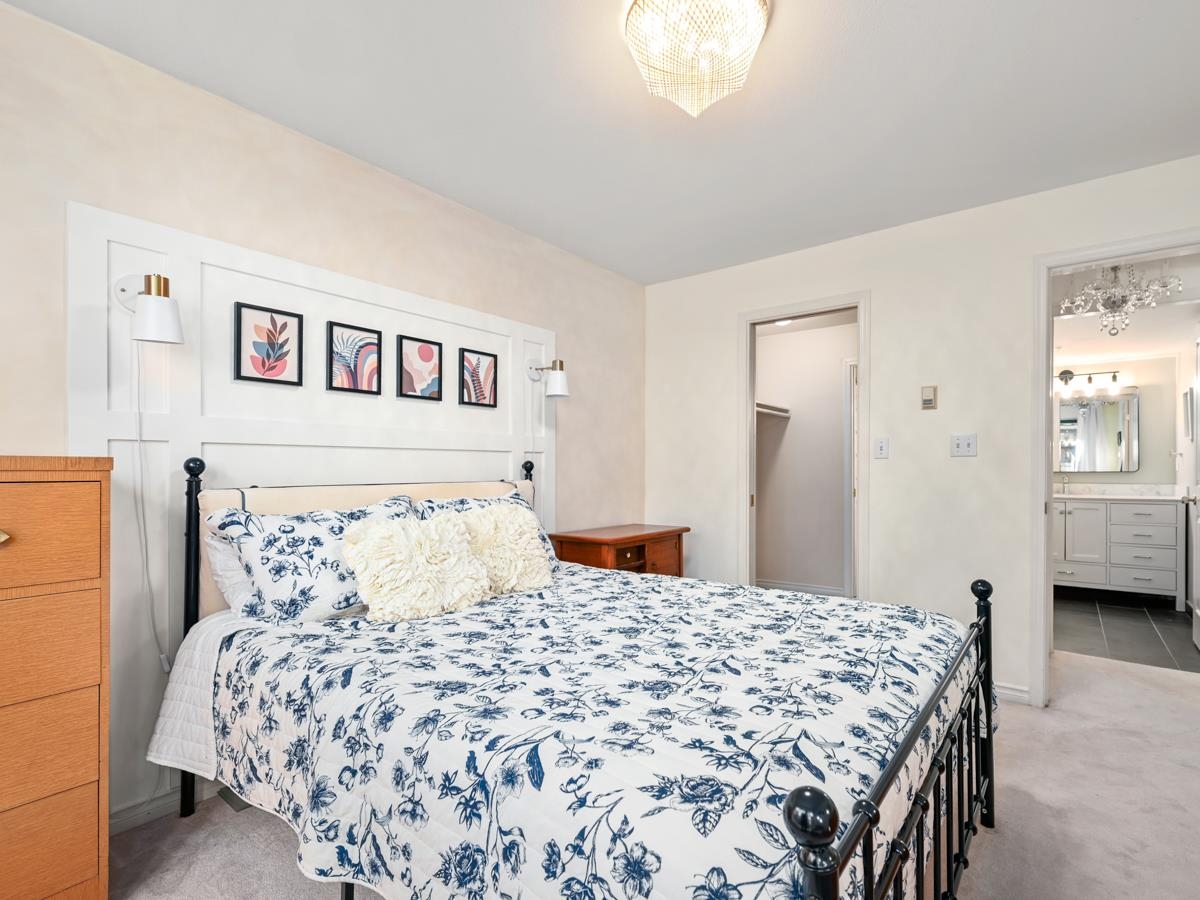 102 3770 THURSTON STREET Unit: 102