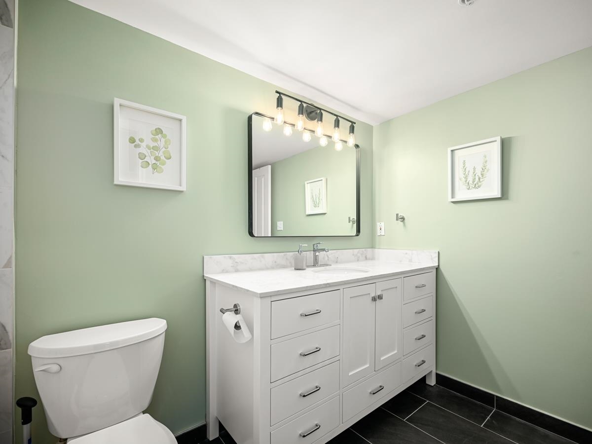 102 3770 THURSTON STREET Unit: 102