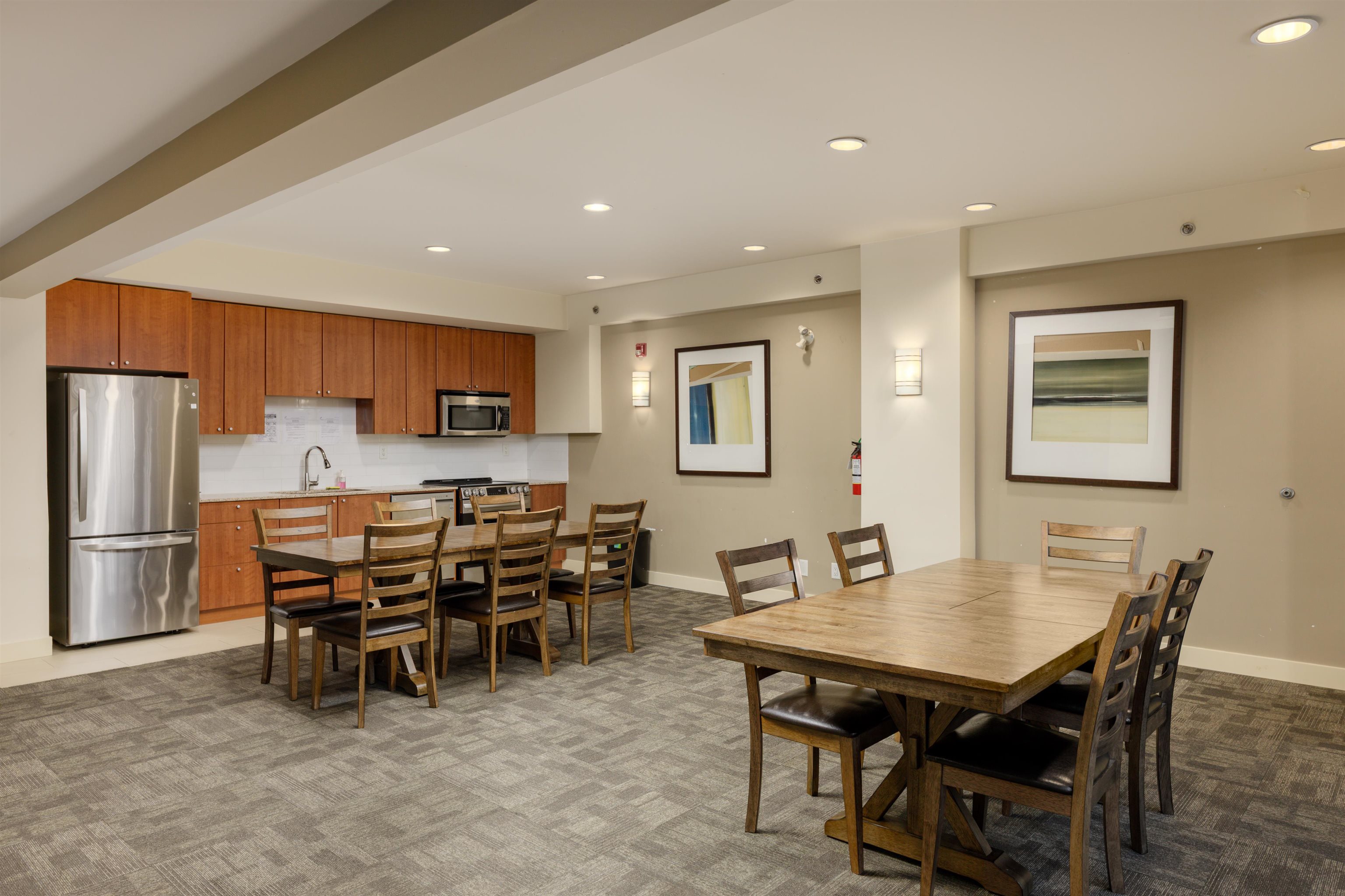 404 265 ROSS DRIVE Unit: 404