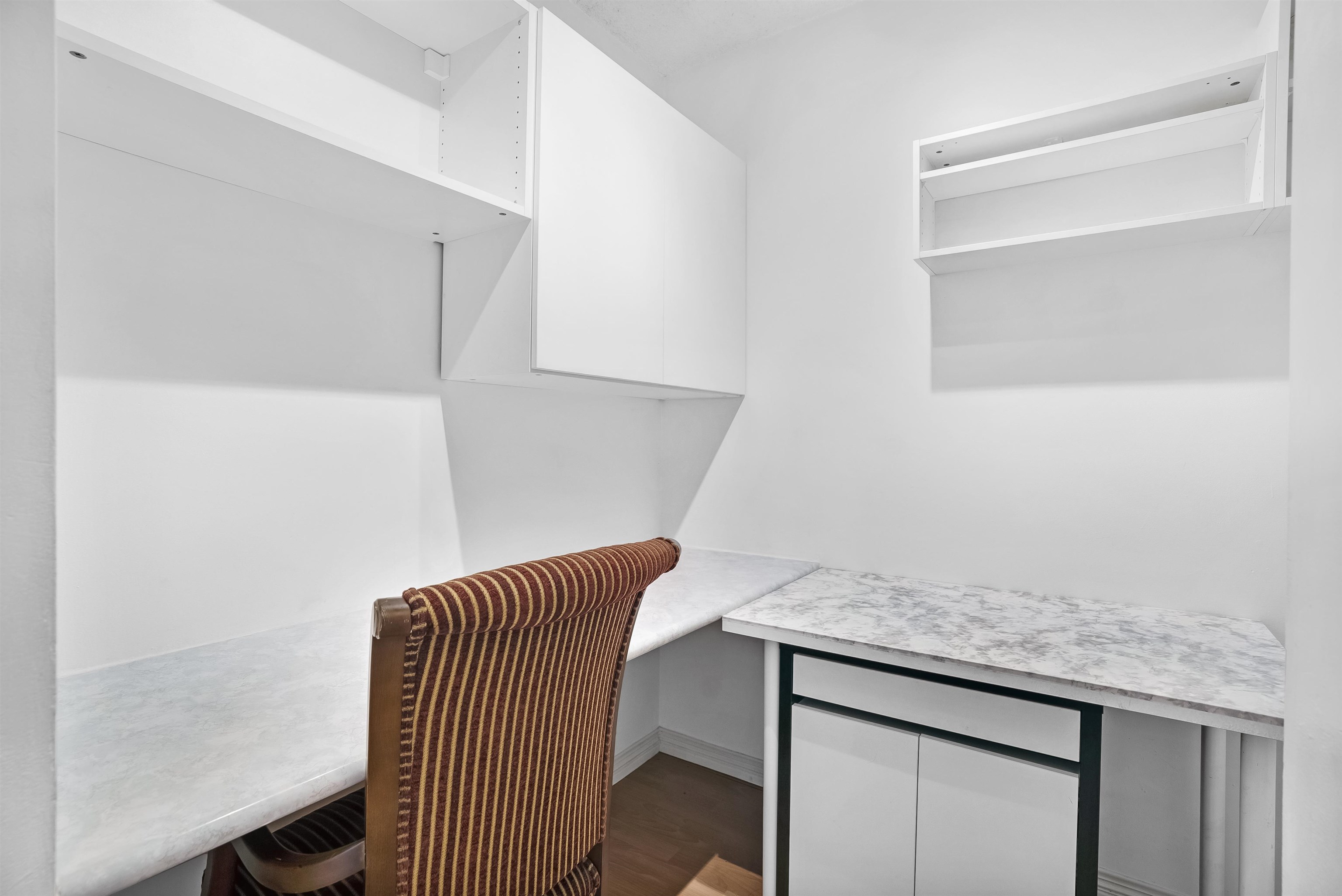 303 975 E BROADWAY Unit: 303