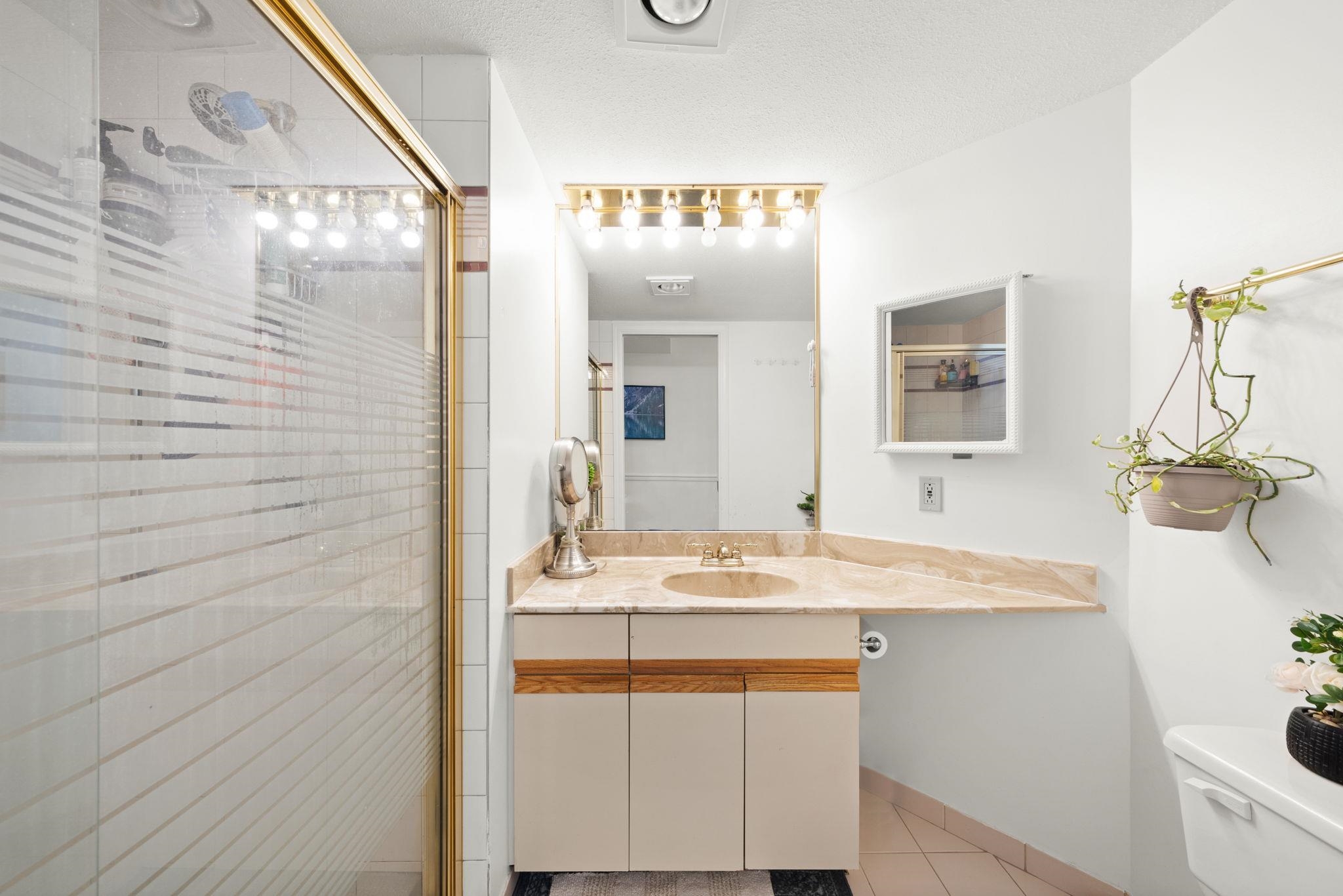 801 1045 QUAYSIDE DRIVE Unit: 801