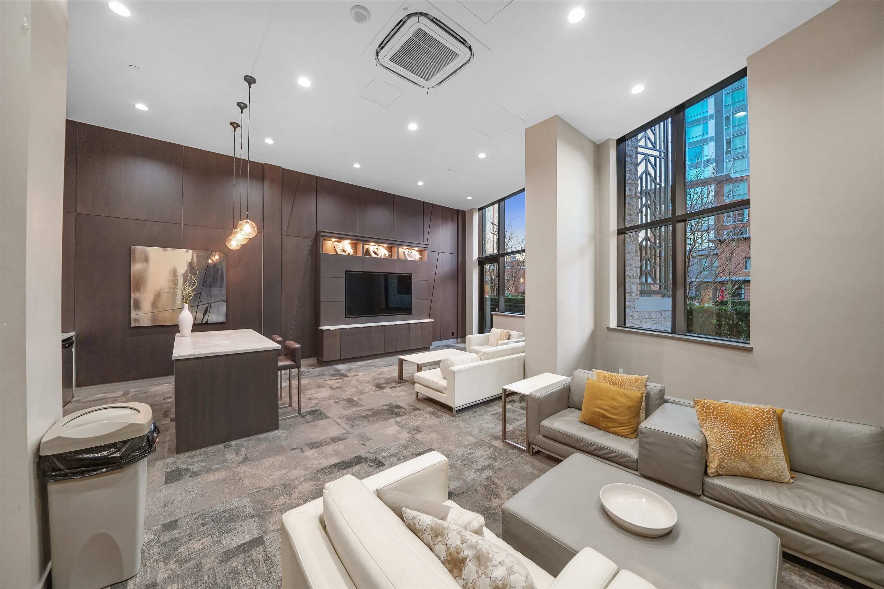 2903 3093 WINDSOR GATE Unit: 2903