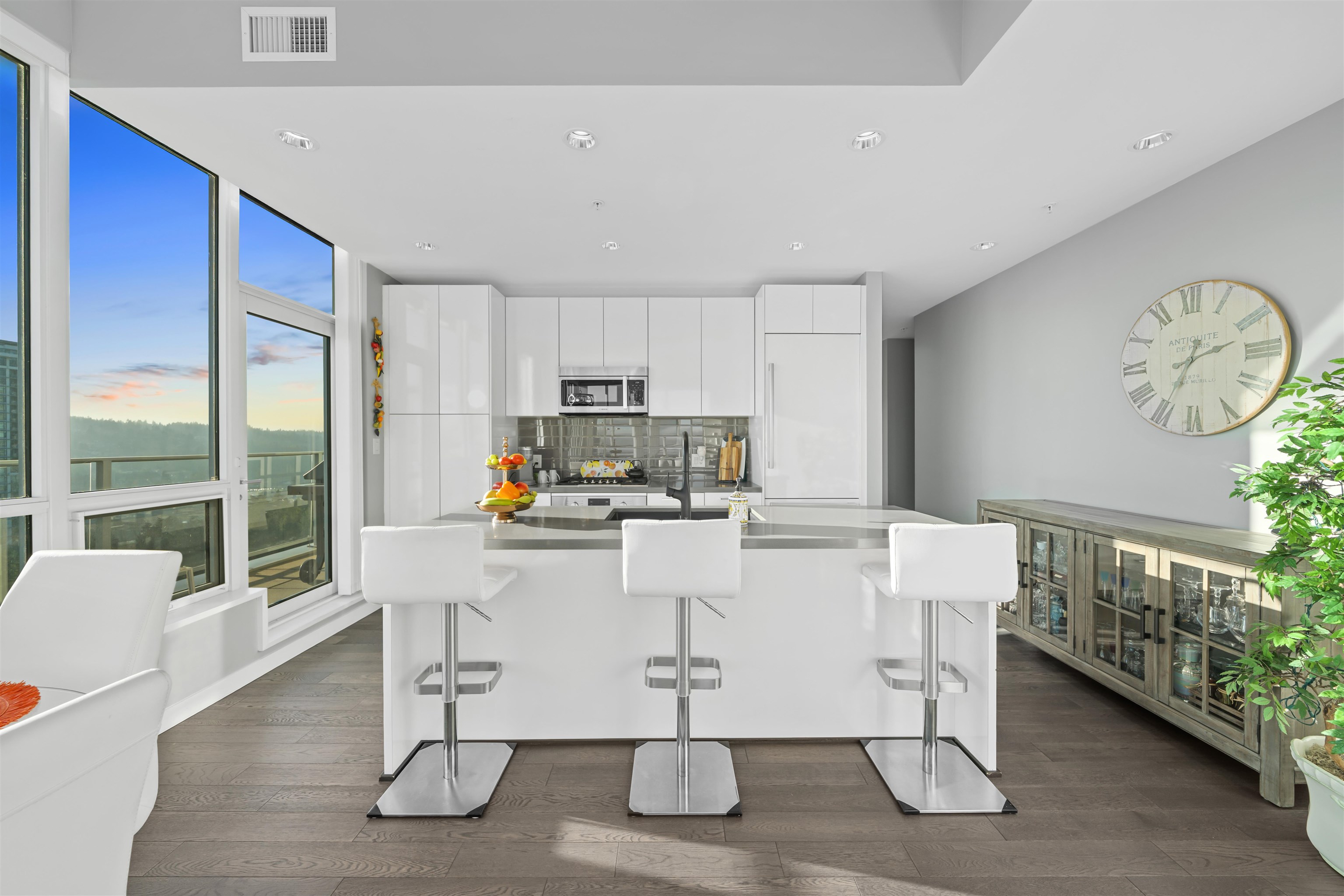 2903 3093 WINDSOR GATE Unit: 2903