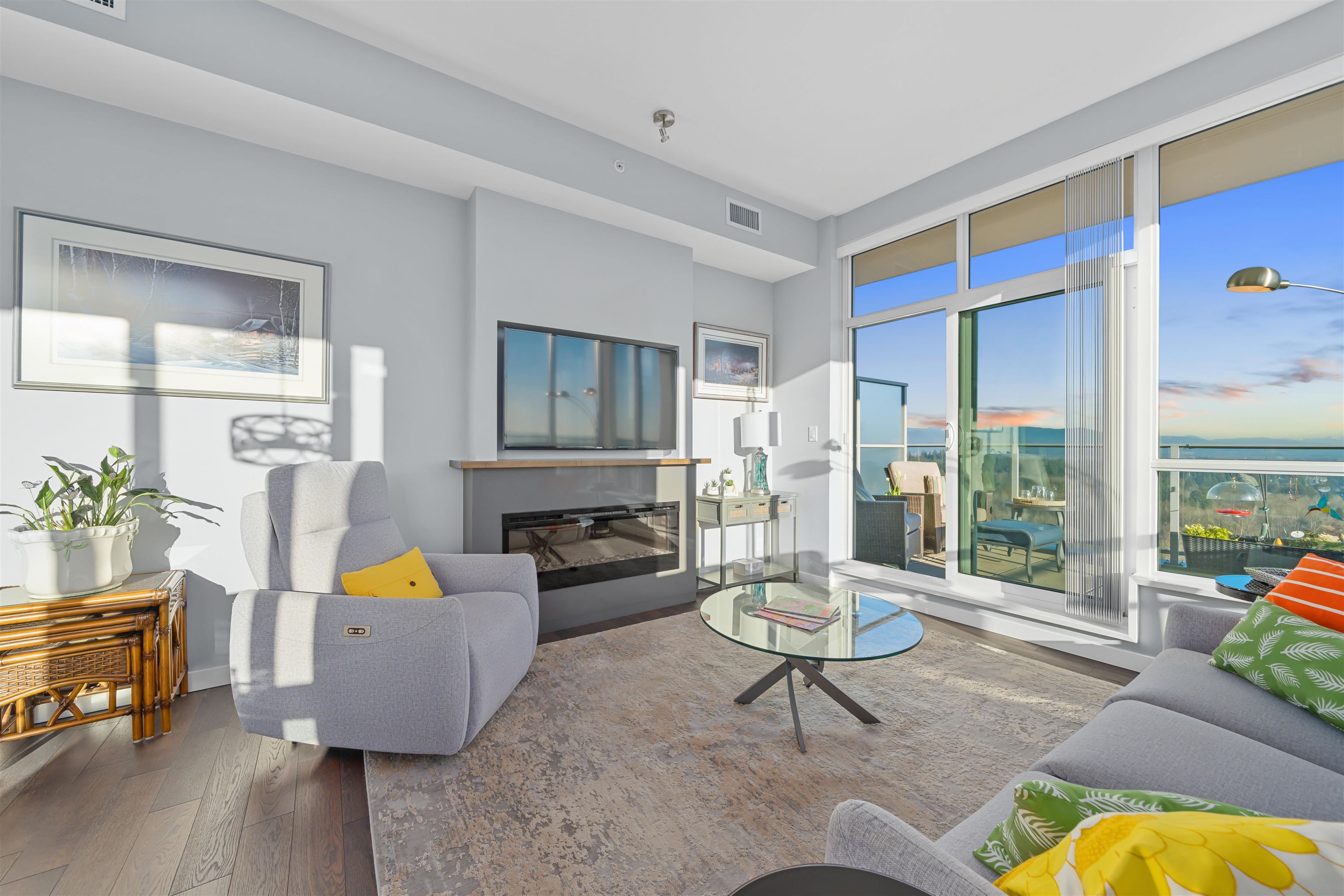 2903 3093 WINDSOR GATE Unit: 2903