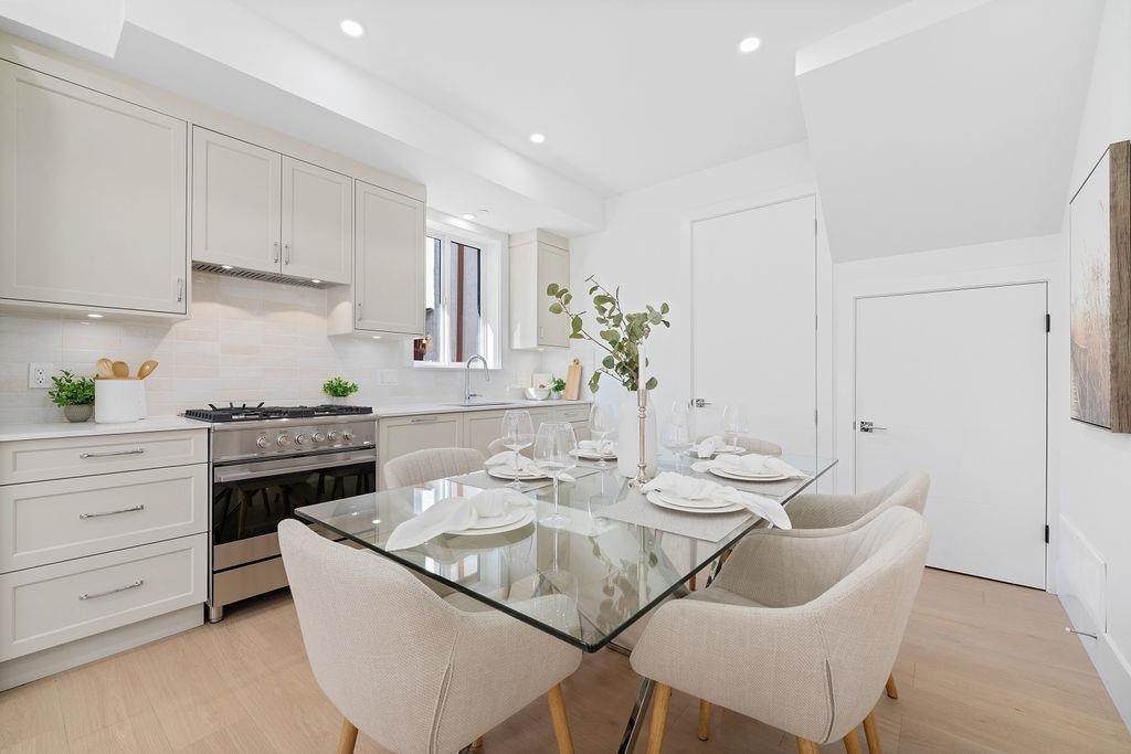 1 2447 E 41ST AVENUE Unit: 1