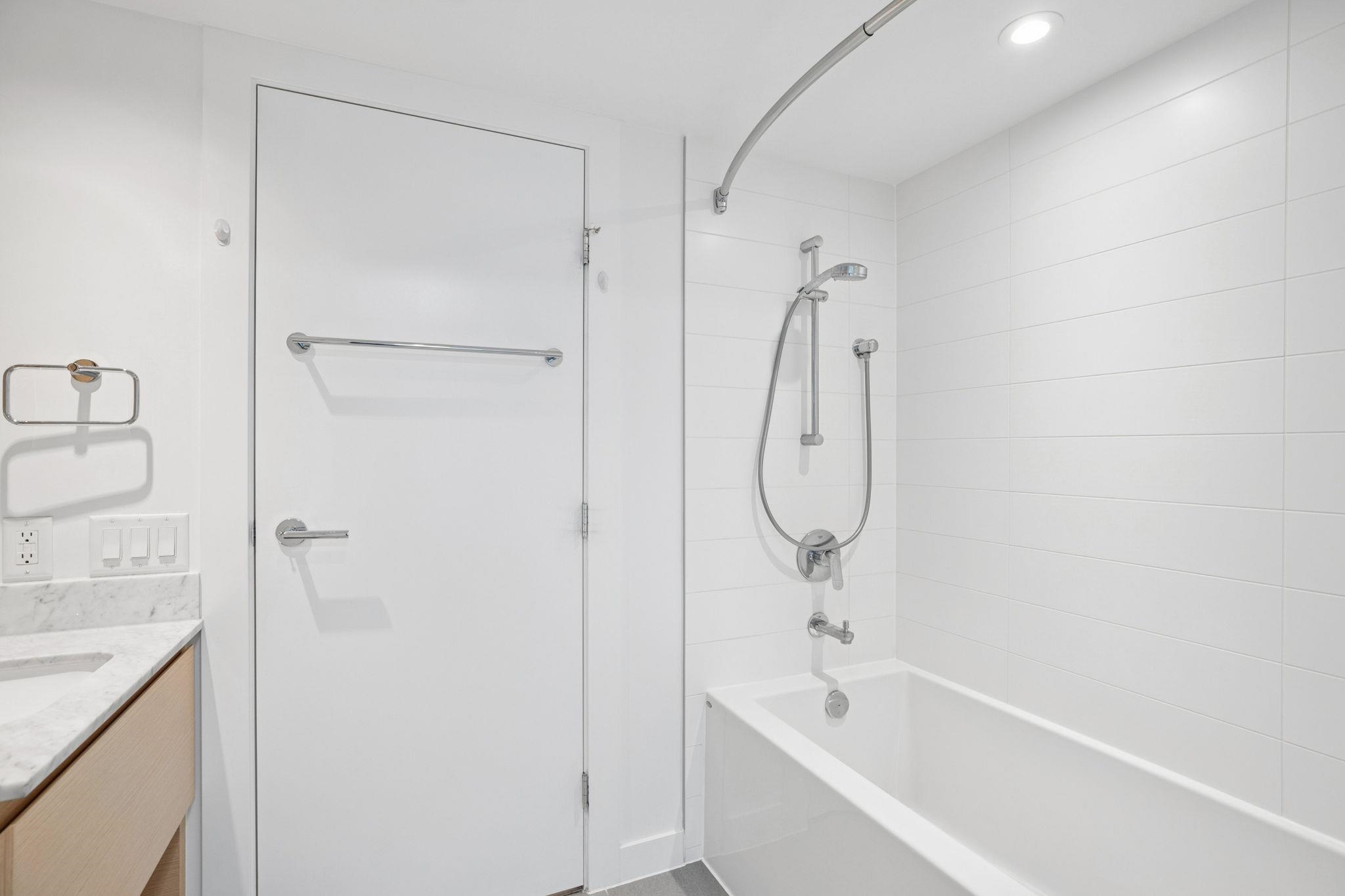 2607 908 QUAYSIDE DRIVE Unit: 2607