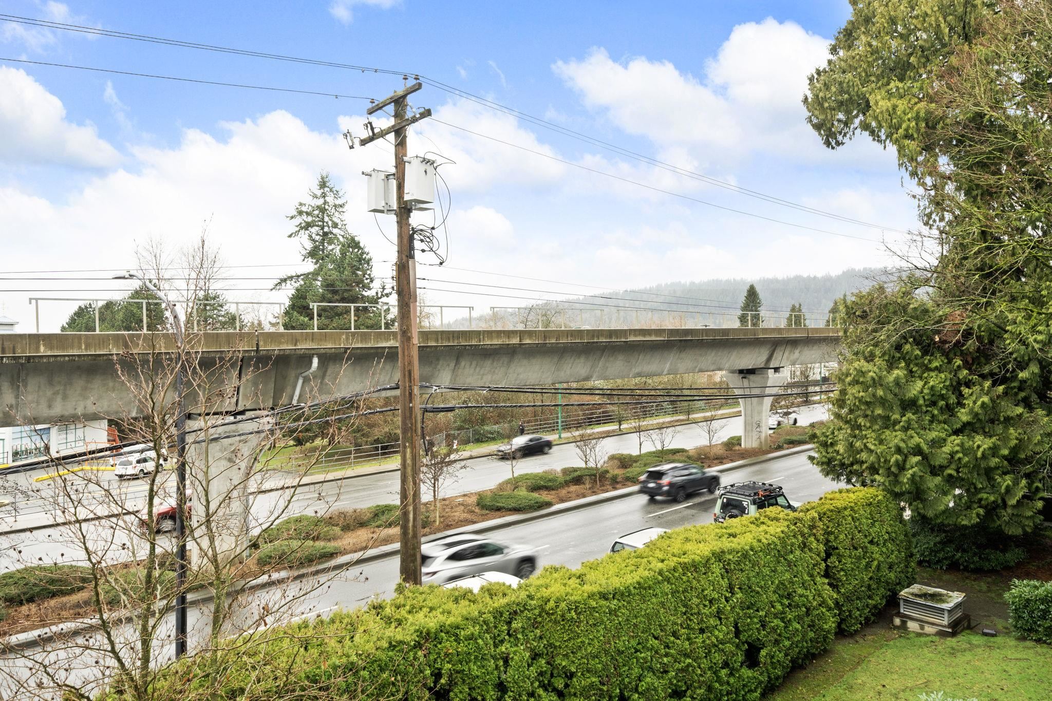 301 601 NORTH ROAD Unit: 301