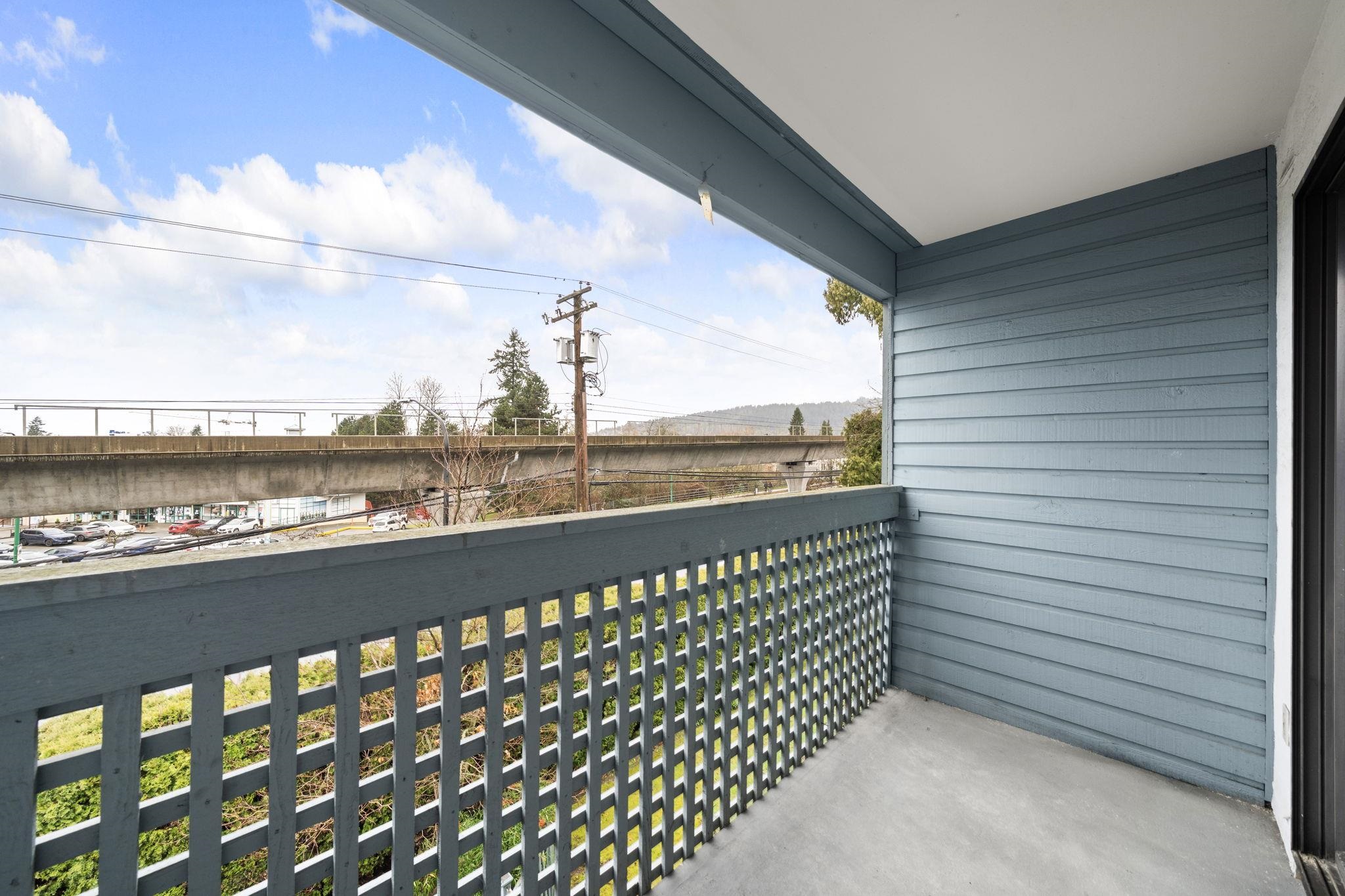 301 601 NORTH ROAD Unit: 301