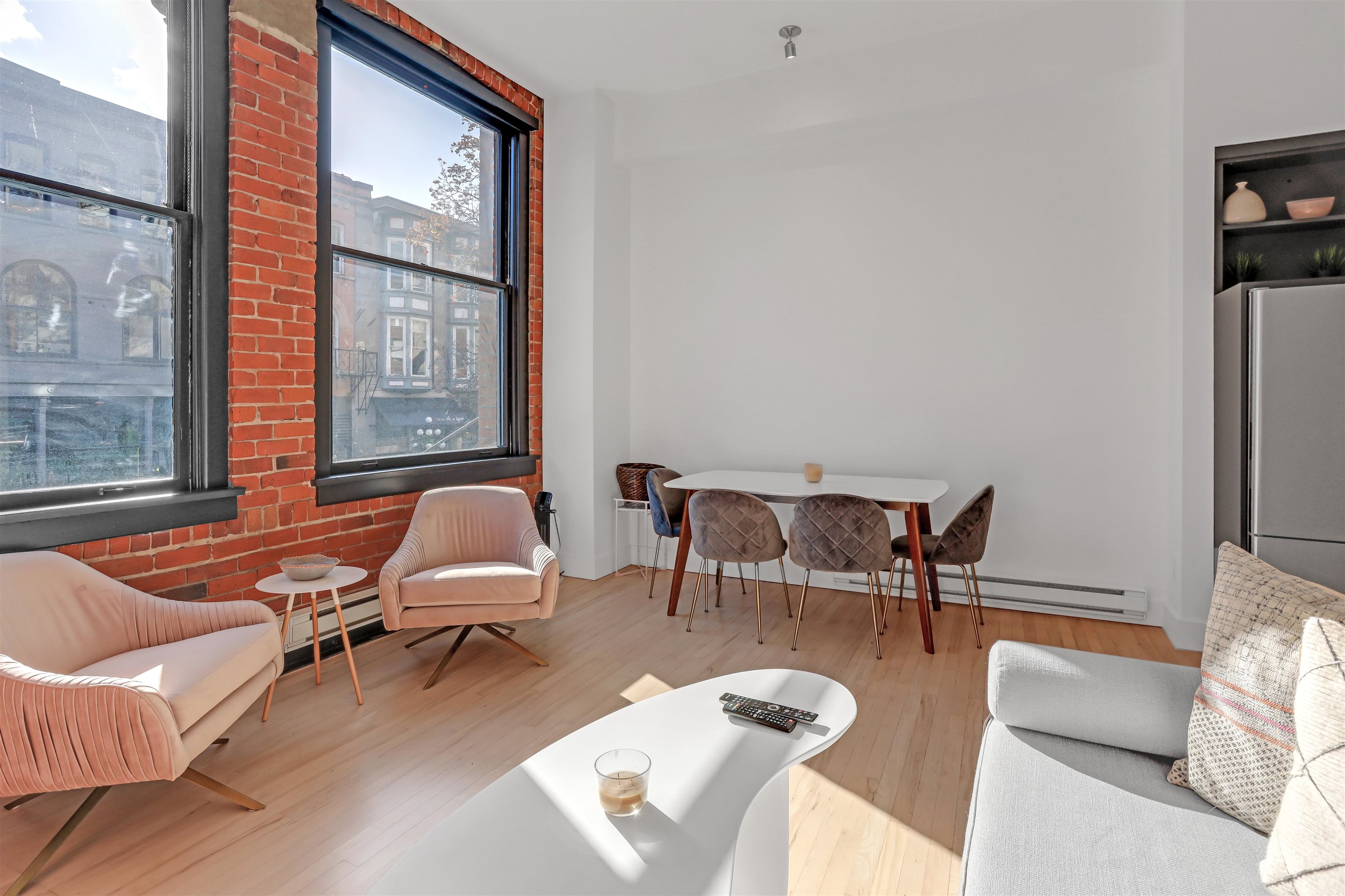 201 345 WATER STREET Unit: 201