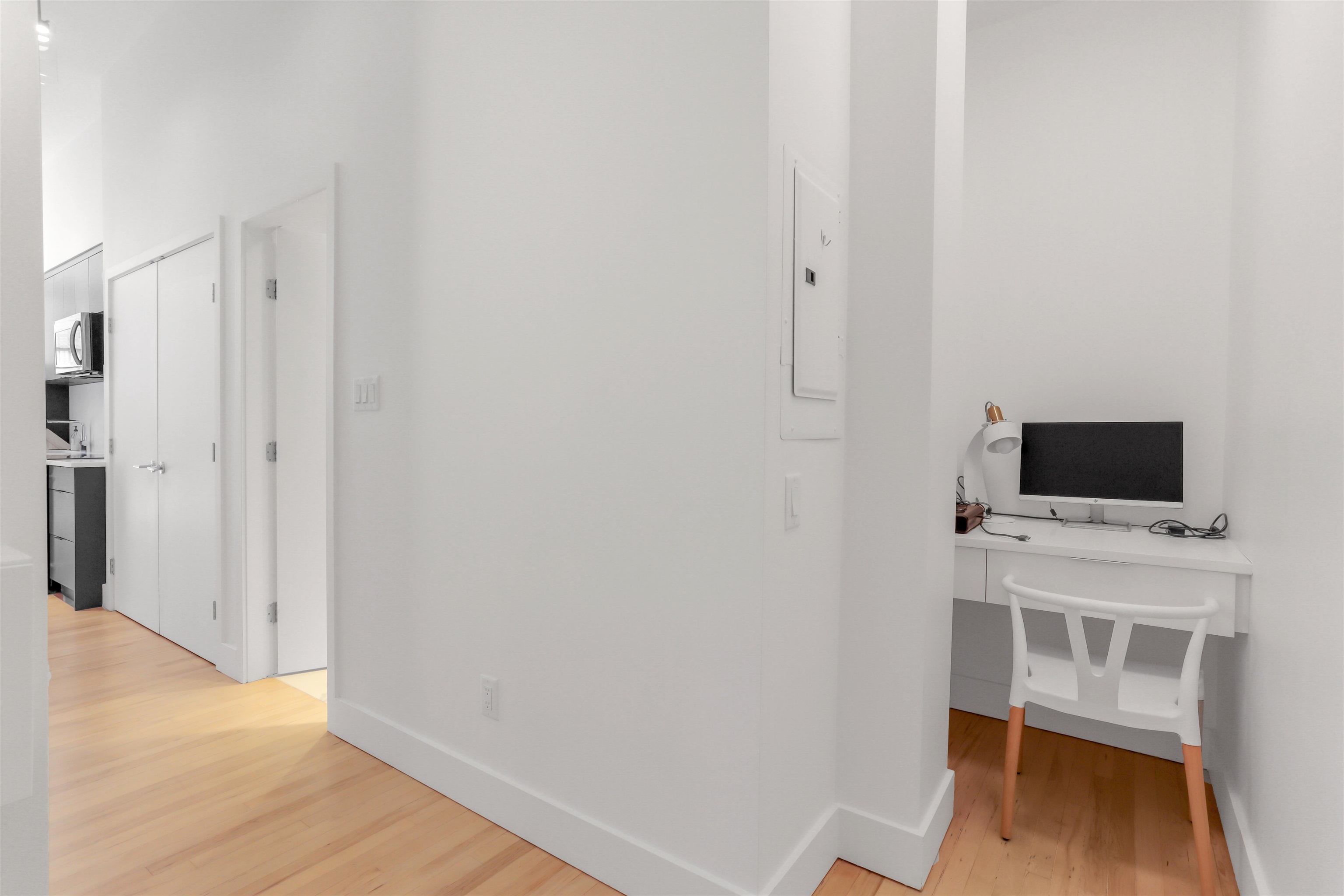 201 345 WATER STREET Unit: 201