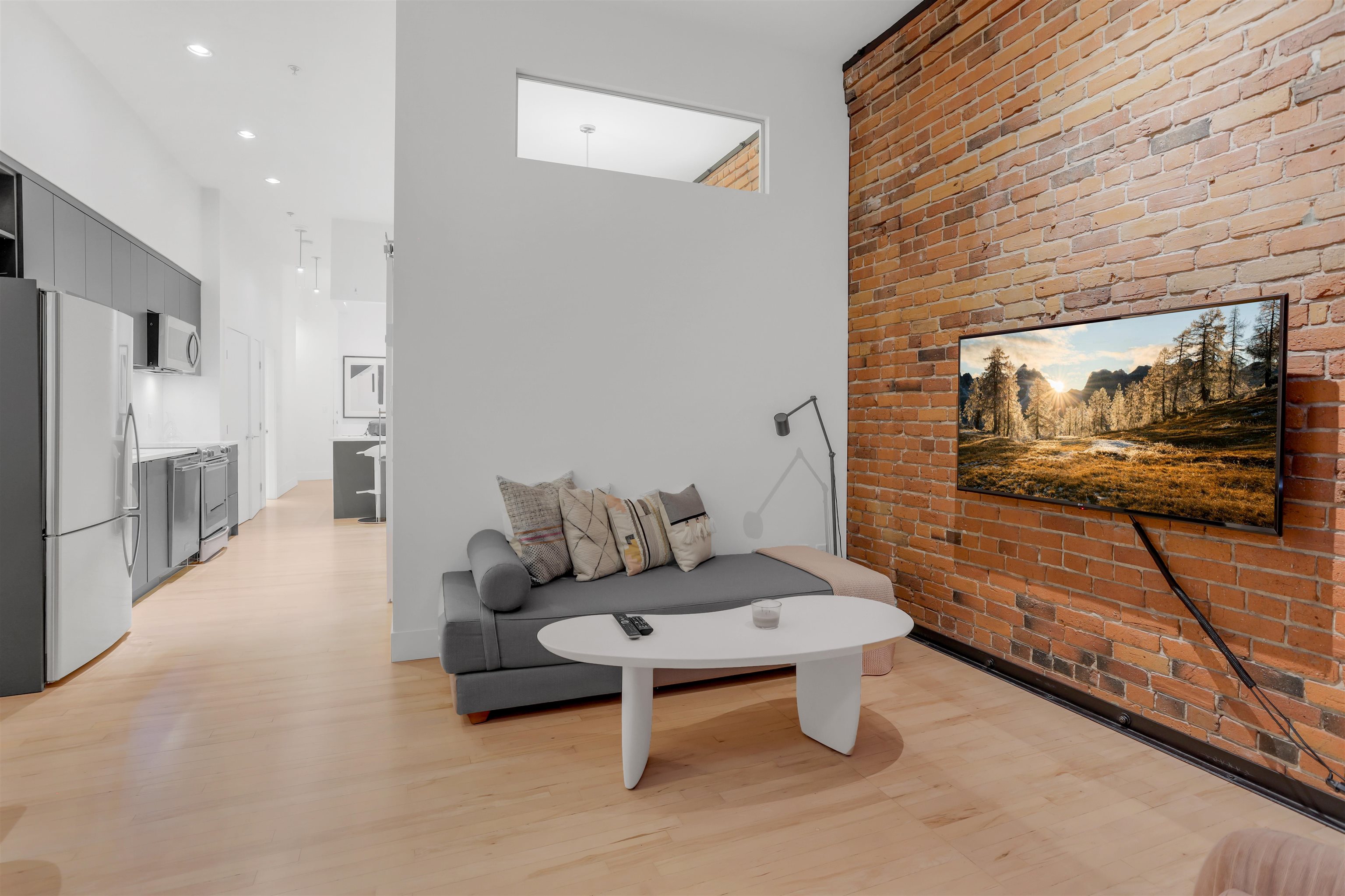 201 345 WATER STREET Unit: 201