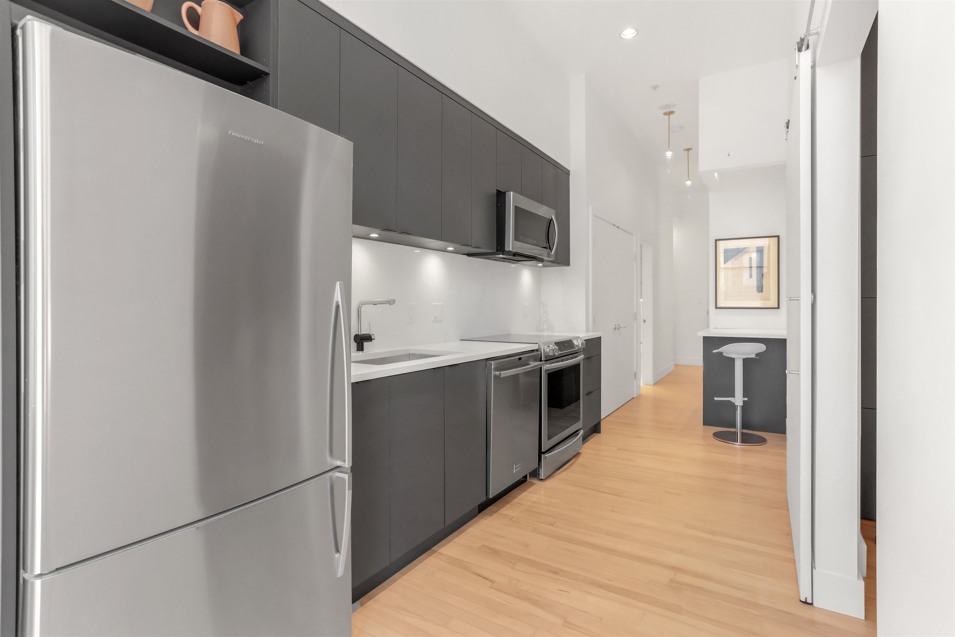 201 345 WATER STREET Unit: 201