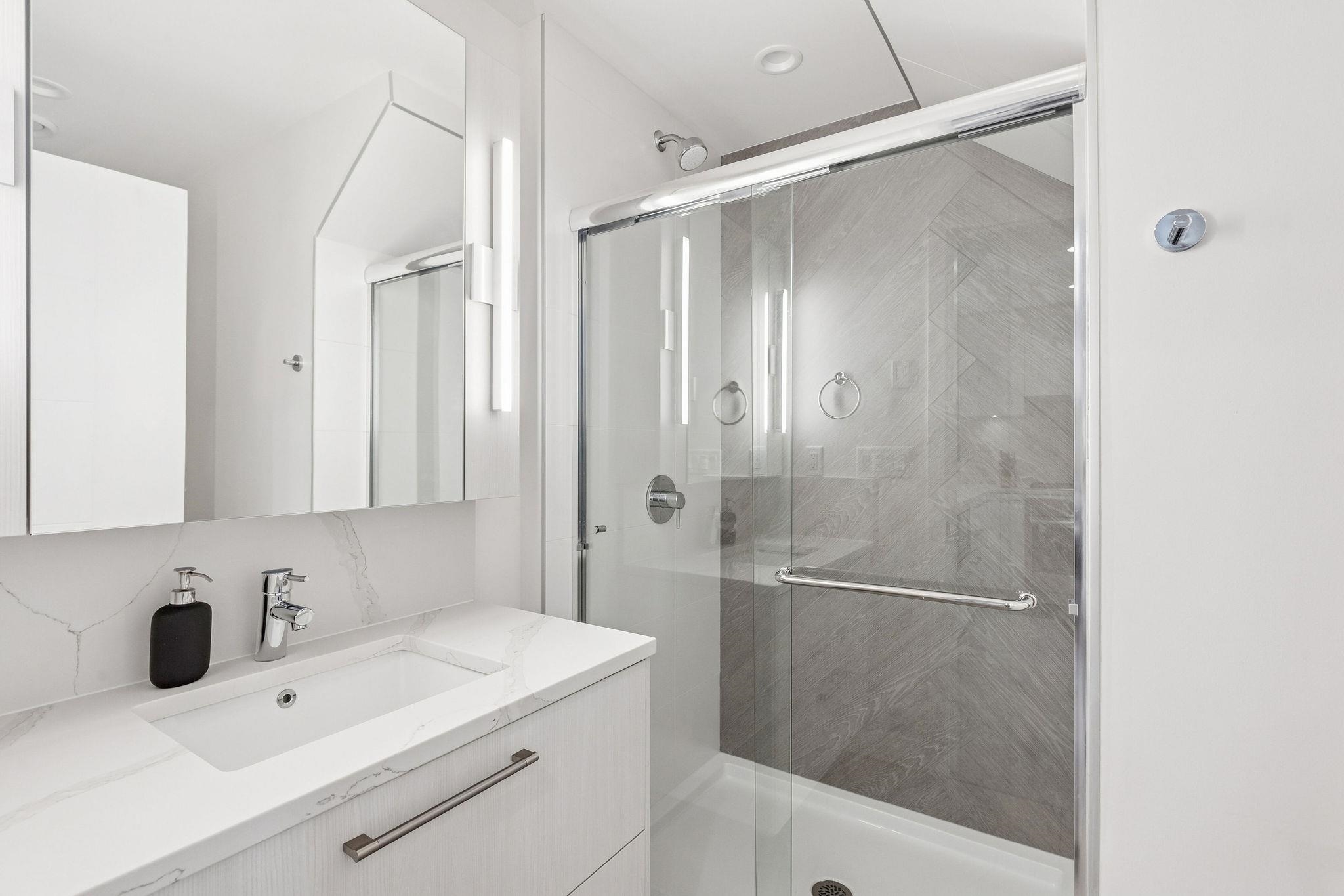 266 2035 GLENAIRE DRIVE Unit: 266