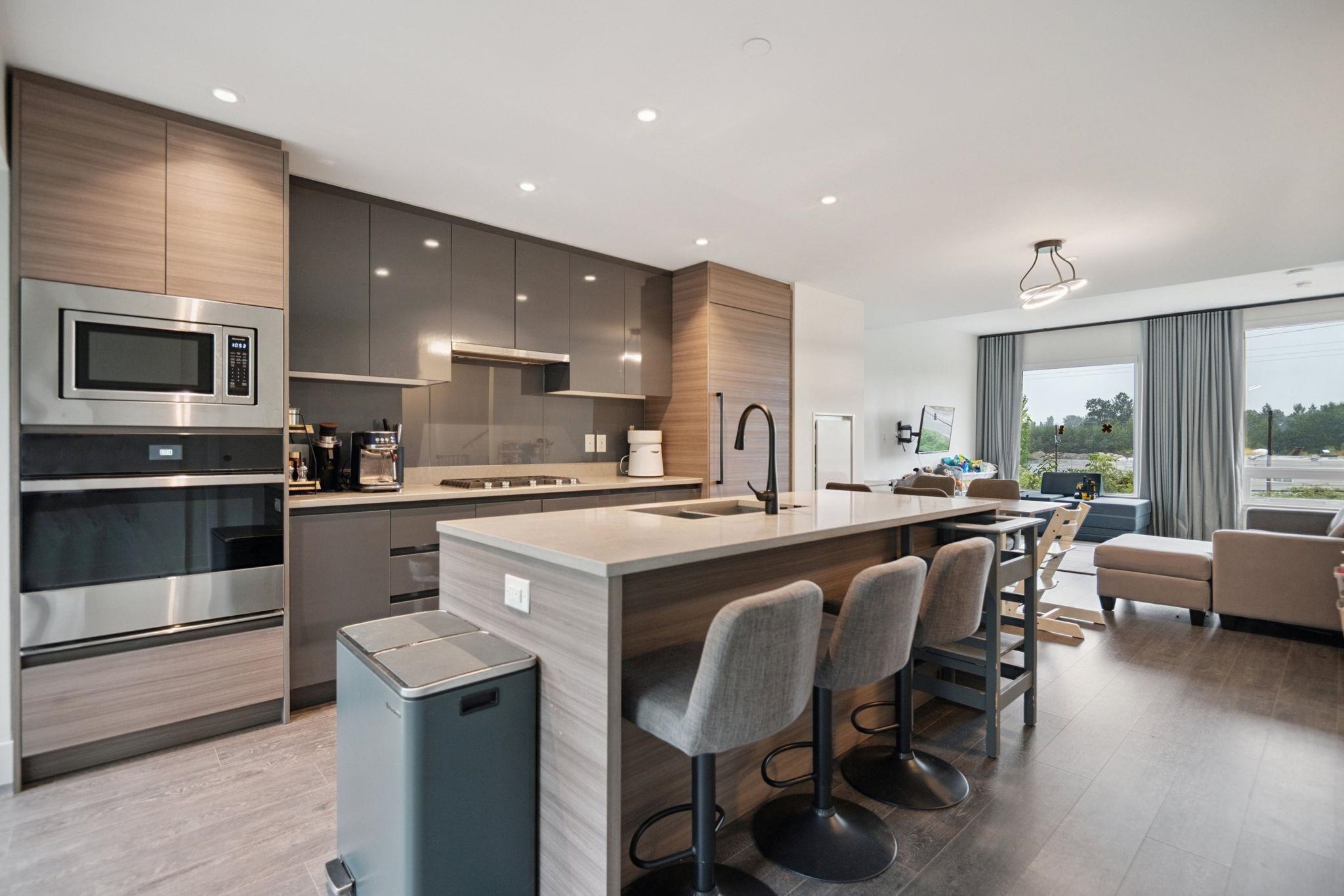 6 8589 RIVERGRASS DRIVE Unit: 6